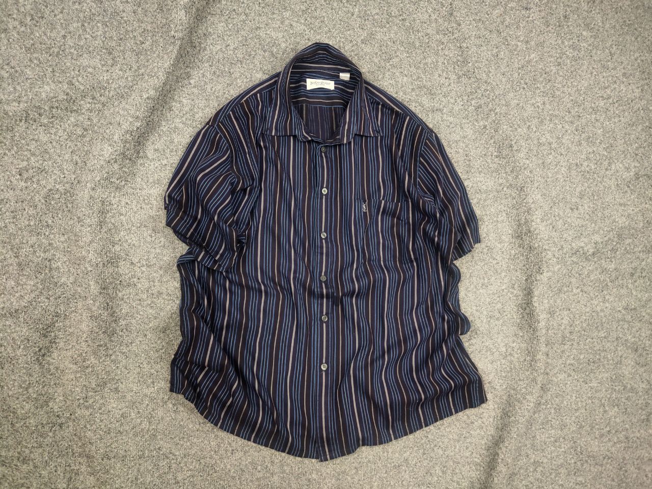Yves Saint Laurent Yves Saint Laurent Vintage Striped Blue shirt short sleeves Size US XL / EU 56 / 4 - 1 Thumbnail