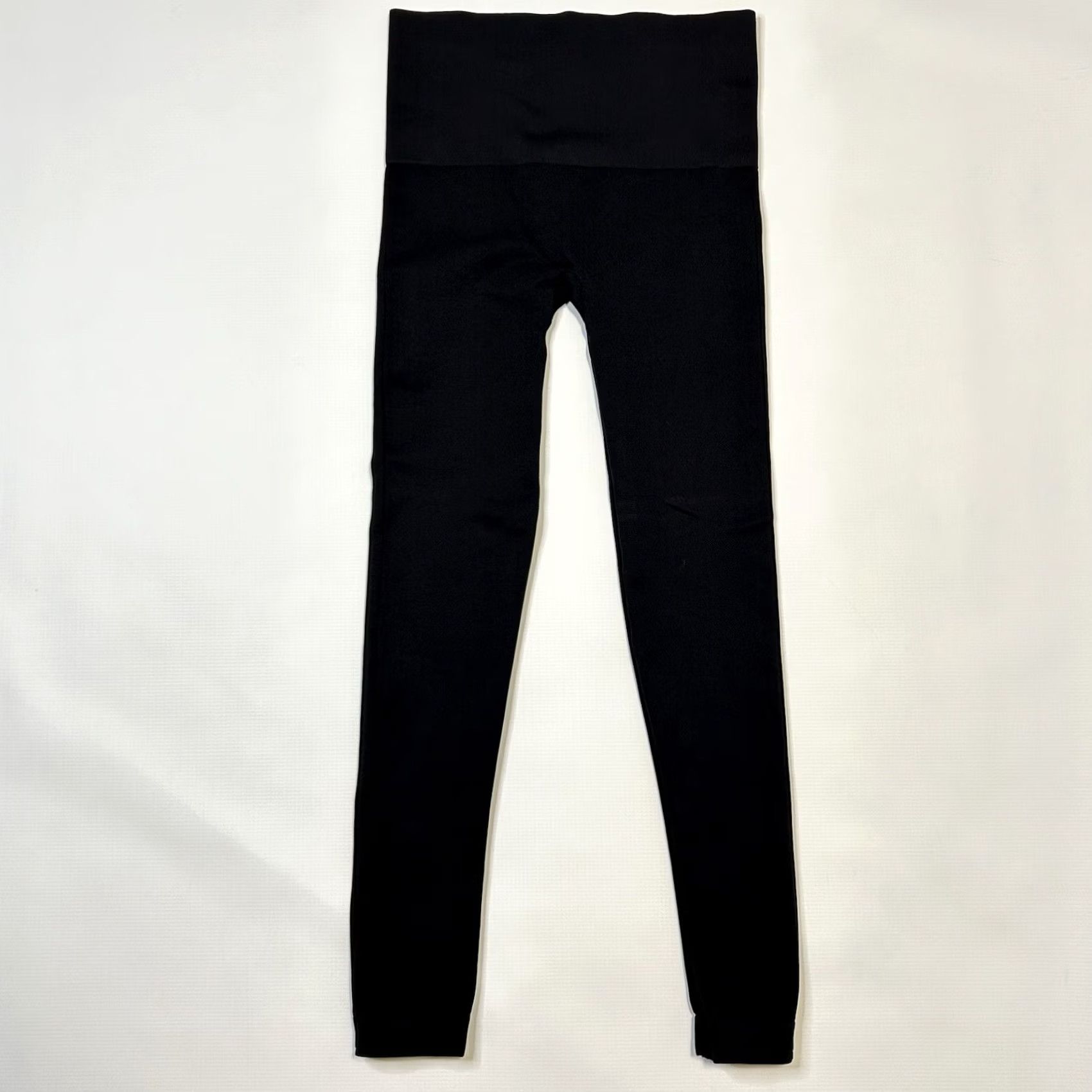 Spanx Spanx Leggings Seamless Crop Very Black Medium Style FL3515 Size 32" / US 10 / IT 46 - 3 Thumbnail
