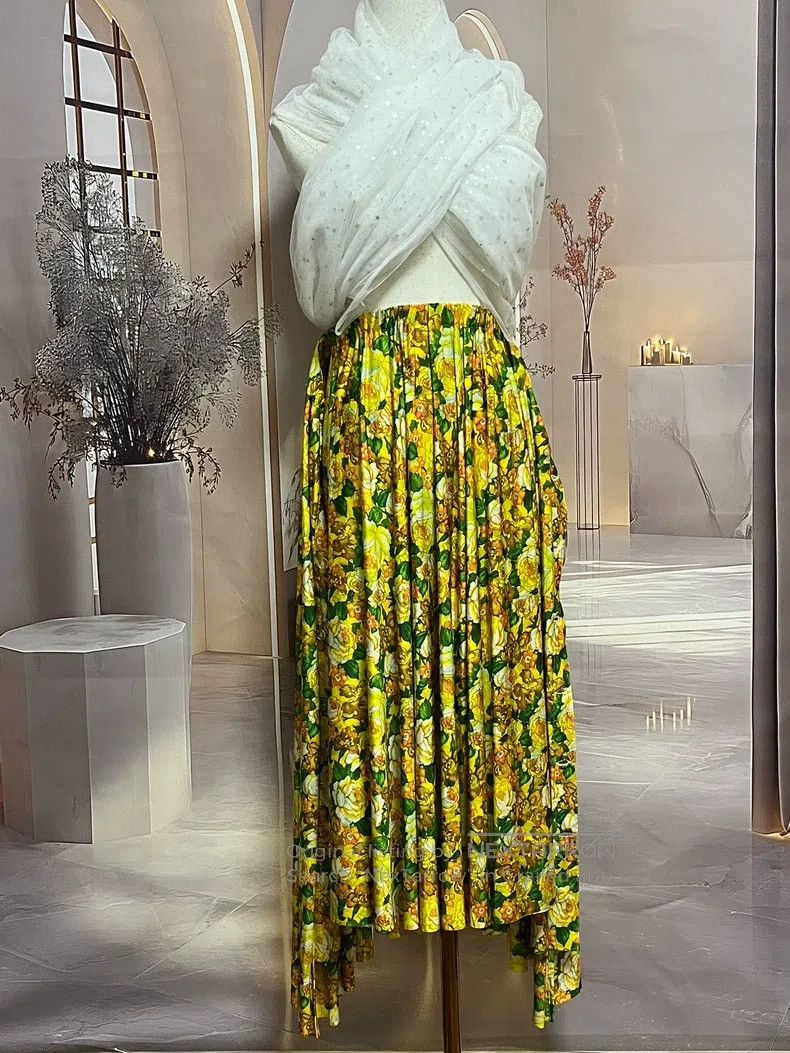 Vetements Vetements size S Yellow Floral Dress Size 22" - 3 Thumbnail