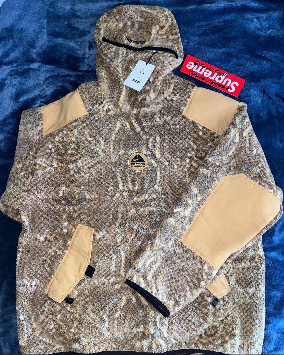 image of Nike Acg Gold Snakeskin Fleece, Men's (Size XL)