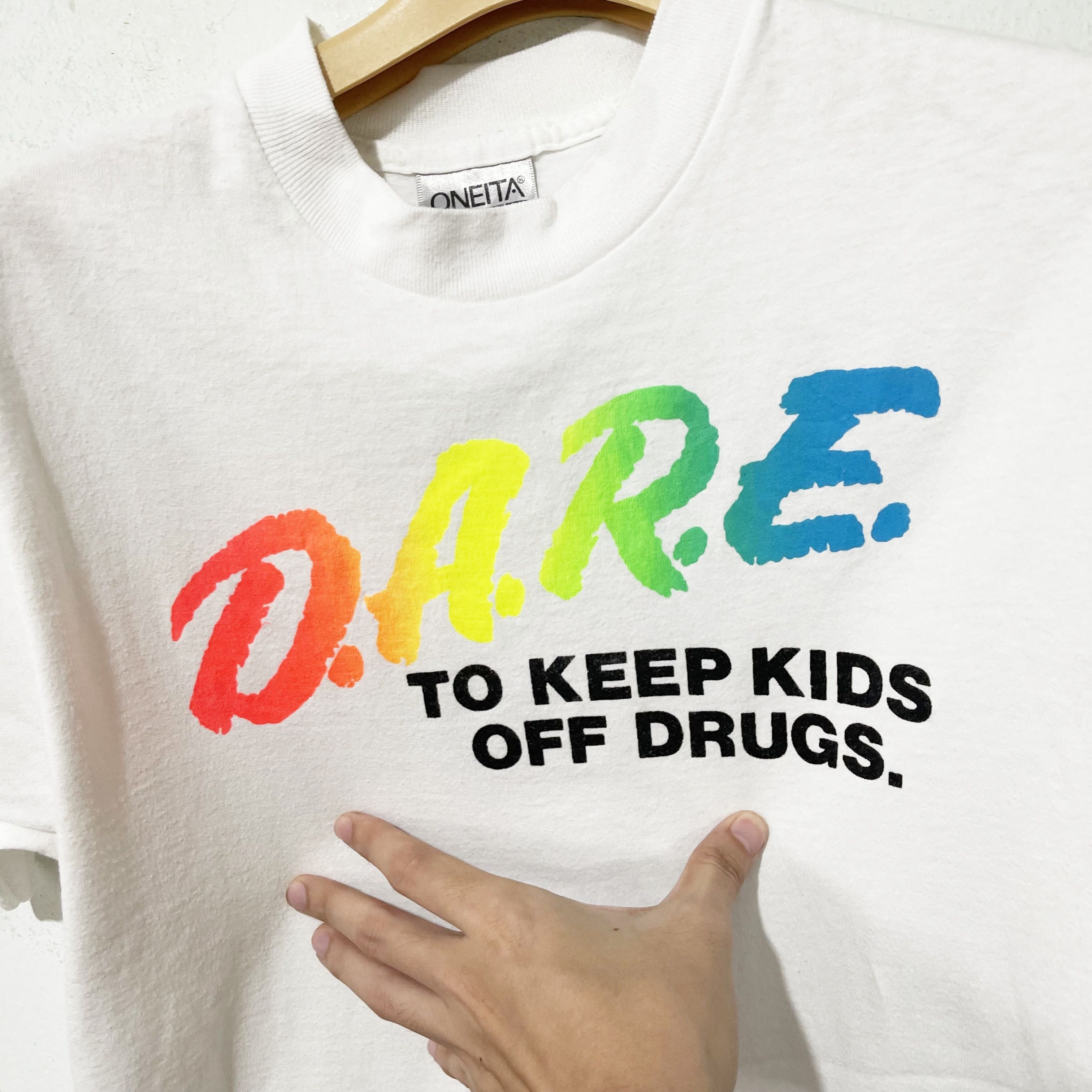 D.A.R.E Vintage 90s D.A.R.E. Say No to Drugs Rainbow Shirt Size US S / EU 44-46 / 1 - 2 Thumbnail