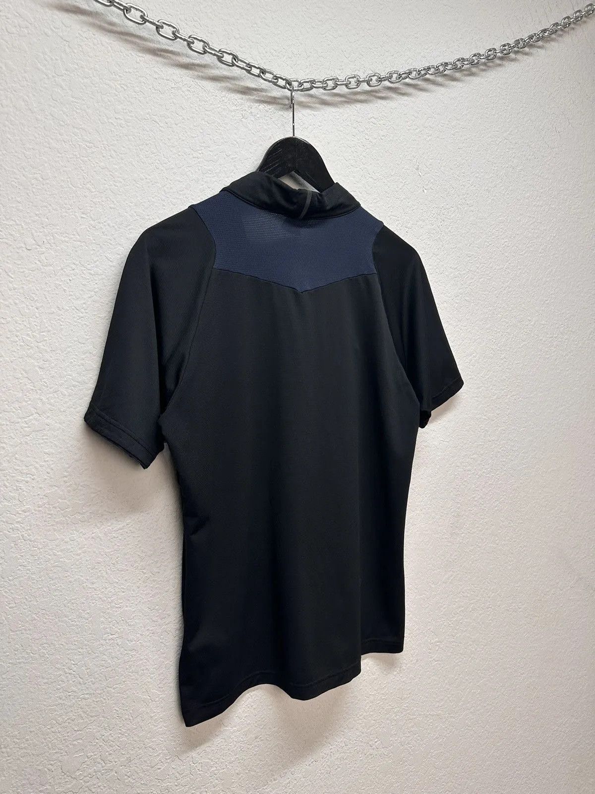 Oakley Vintage Oakley T-shirt Y2k nylon gore cope outdoor jacket Size US M / EU 48-50 / 2 - 14 Thumbnail