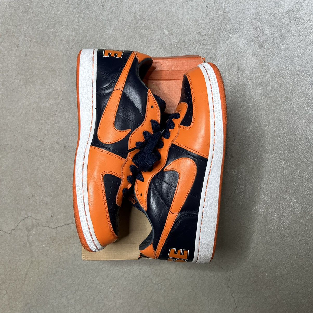 Vintage Vintage Nike Terminator Zoom Low Syracuse 2003 Size US 10.5 / EU 43-44 - 1 Thumbnail