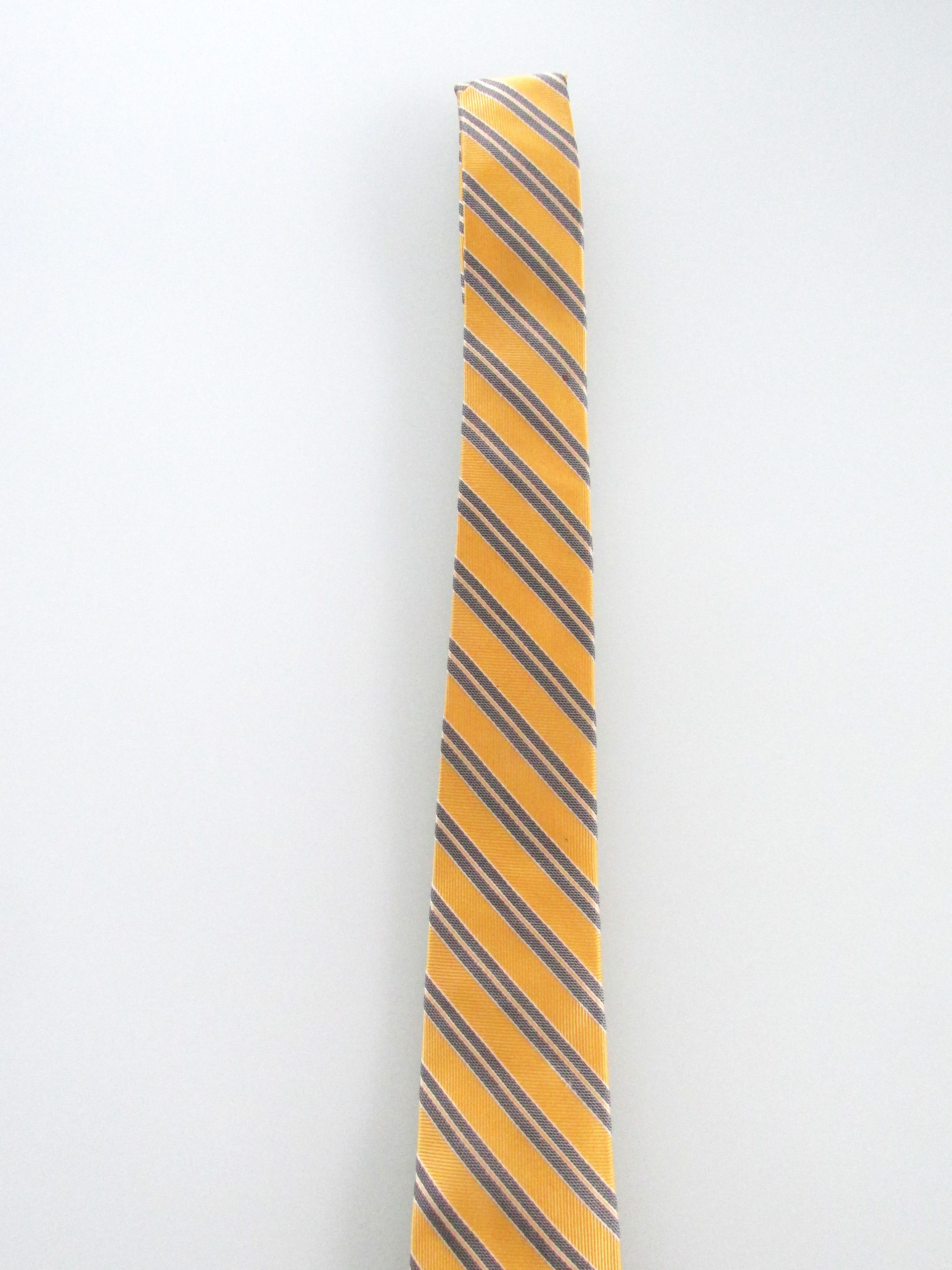 Jos. A. Bank Jos. A. Bank (Heritage Collection) Men's Silk Tie Size ONE SIZE - 3 Thumbnail