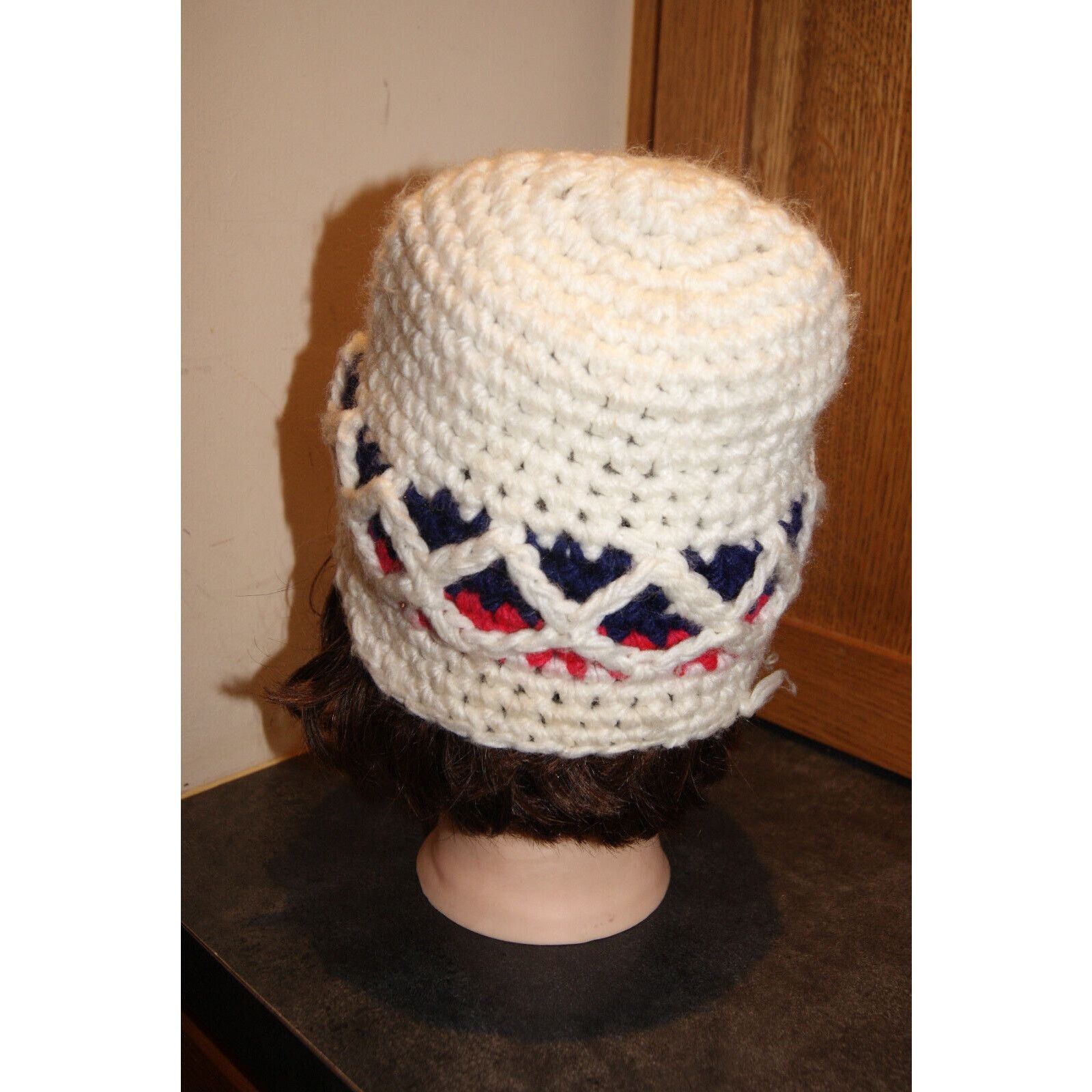 Handmade Womens Winter Hat Hand Knit Crocheted Vintage 70s Beanie Size ONE SIZE - 7 Thumbnail