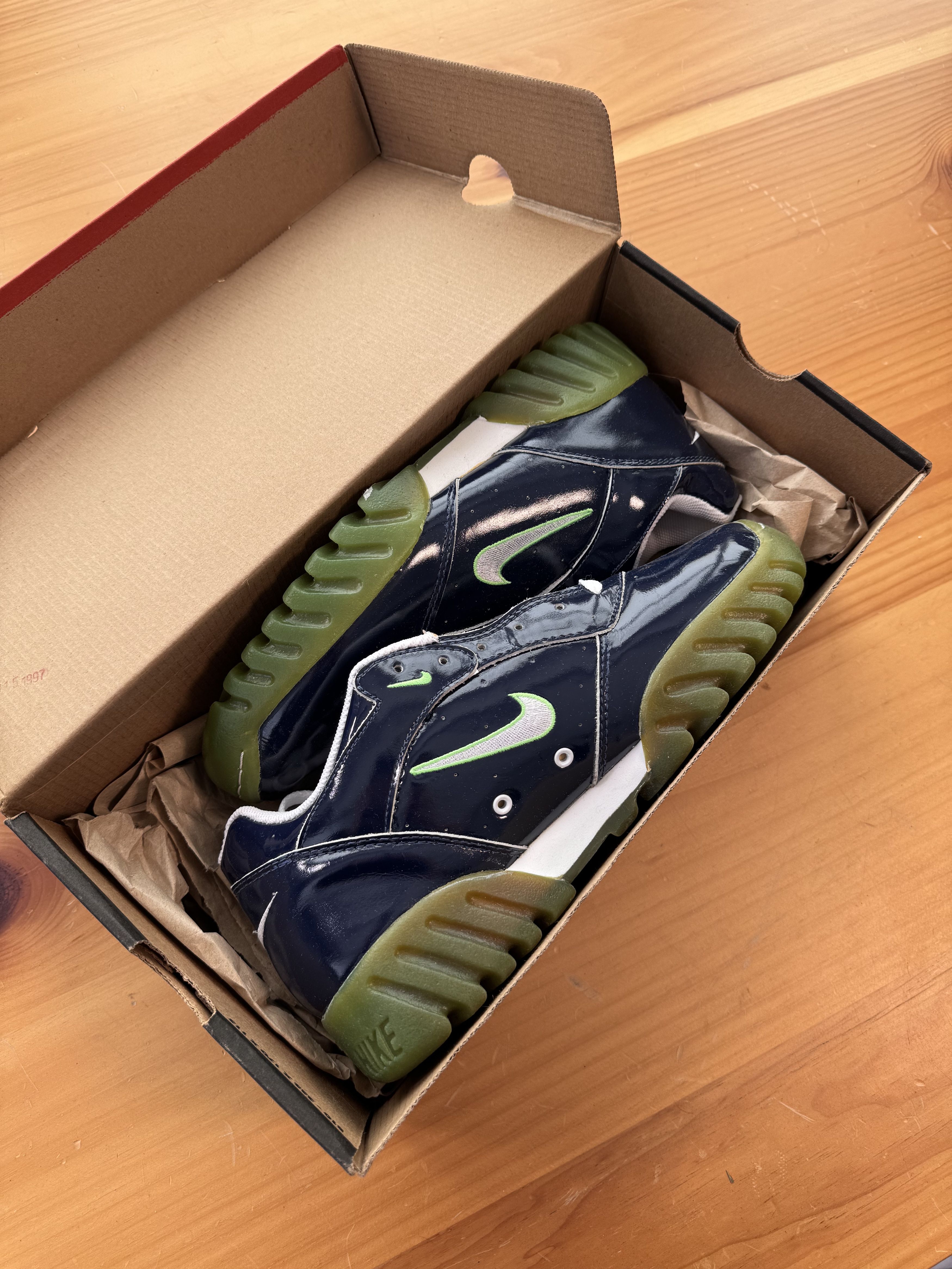 Nike Nike Rare Sample? Live Wire 1996 Size US 9 / EU 42 - 1 Thumbnail
