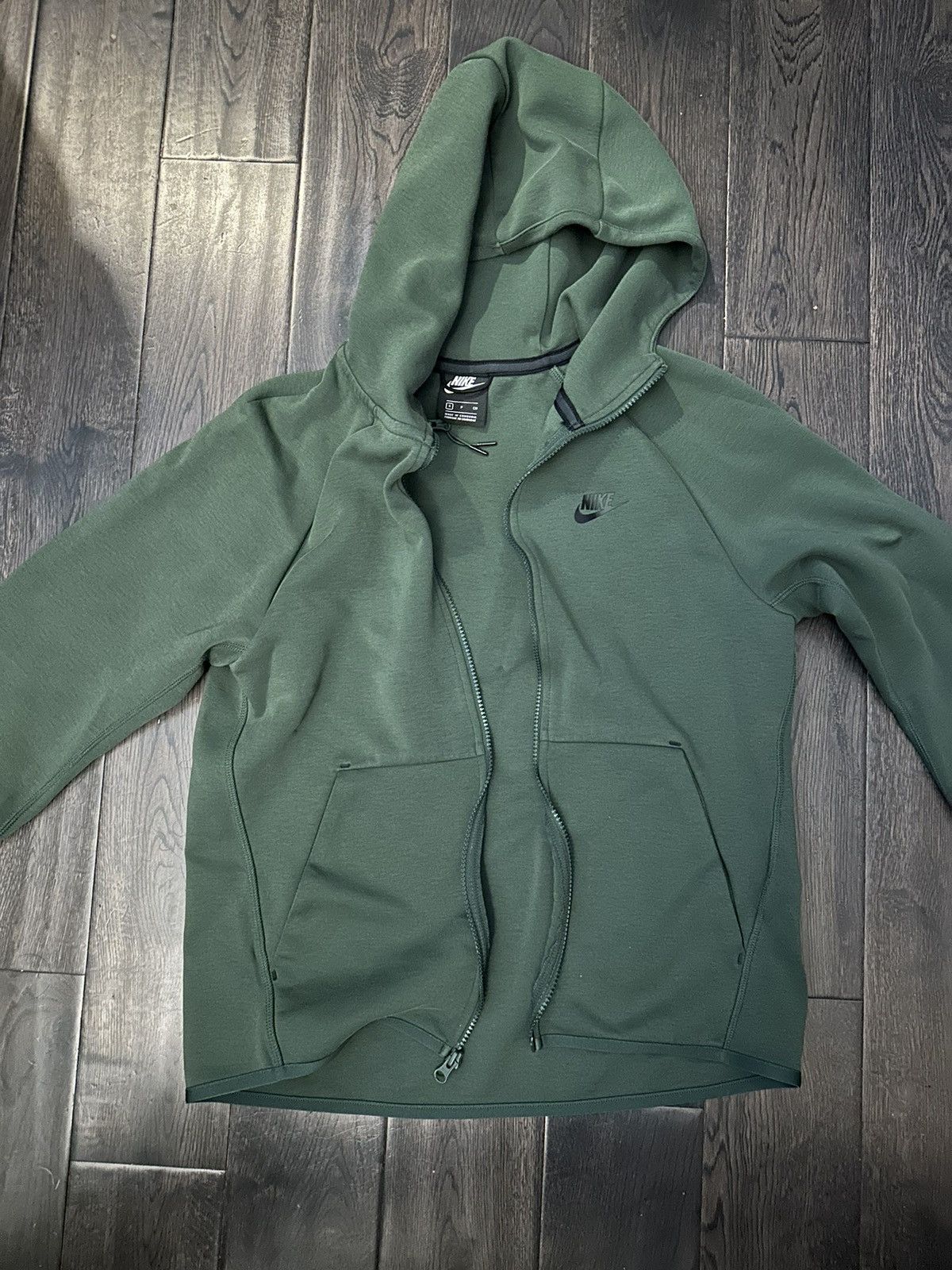 Nike Green Nike zip up Size US S / EU 44-46 / 1 - 2 Thumbnail