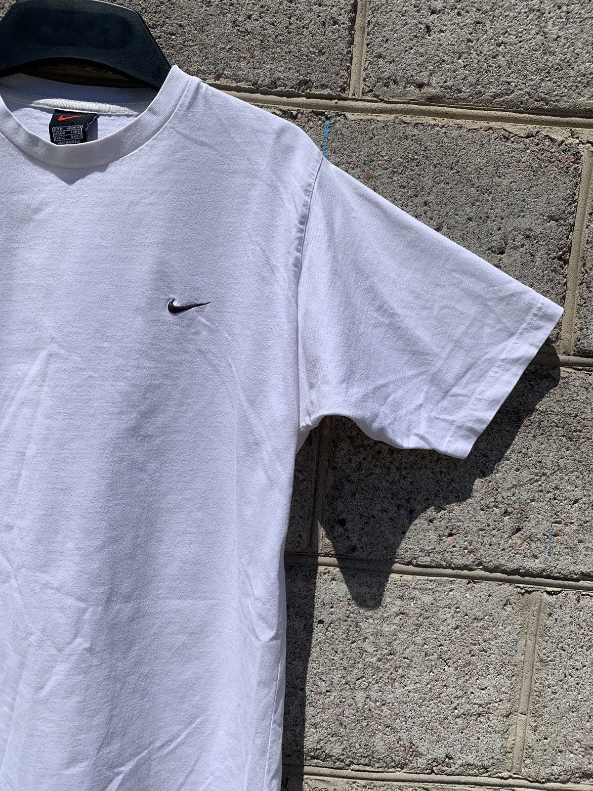 Nike × Vintage Nike vintage mini logo t shirt Size US M / EU 48-50 / 2 - 7 Thumbnail