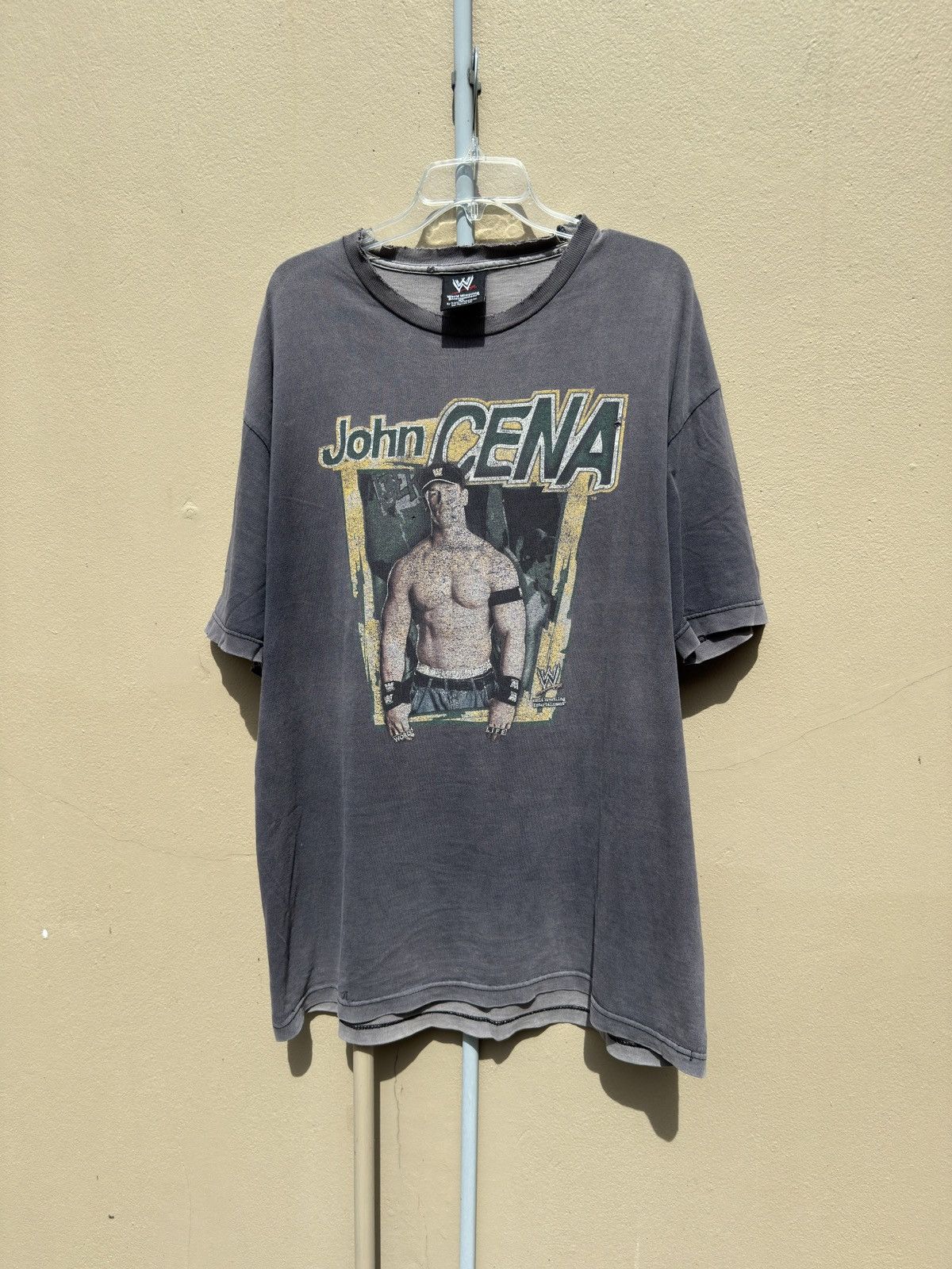WWE Vintage wwe john cena rare 2005 t shirt Size US XL / EU 56 / 4 - 1 Thumbnail