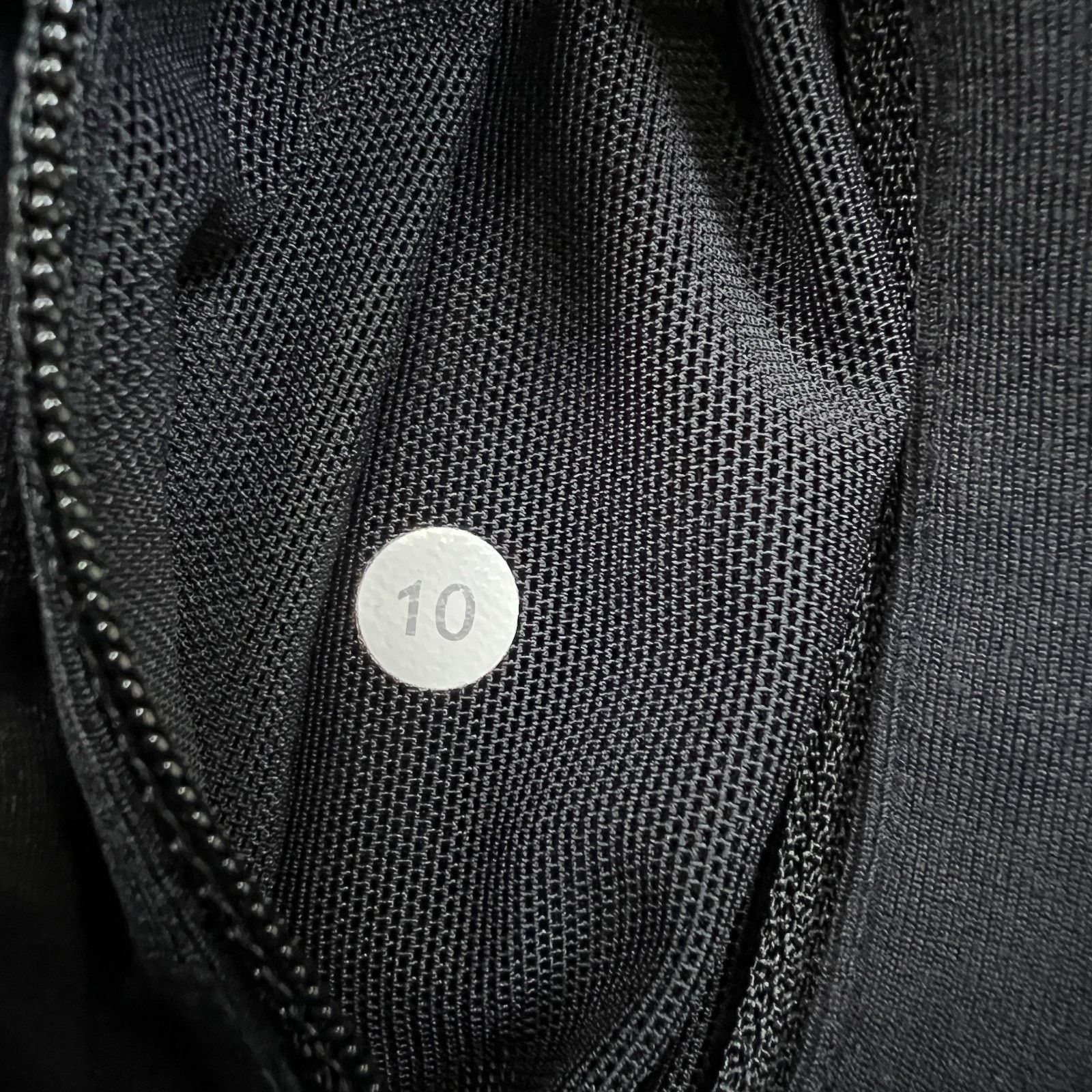 Lululemon Lululemon Define Jacket sz 10 Black Full Zip Track Suit Top Size L / US 10 / IT 46 - 8 Thumbnail