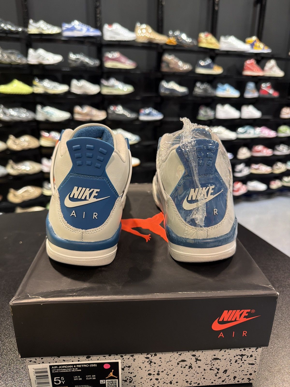 Jordan Brand Jordan 4 Military blue Size-5.5y Brand New Quick Shipping Size US 5.5 / EU 38 - 4 Thumbnail