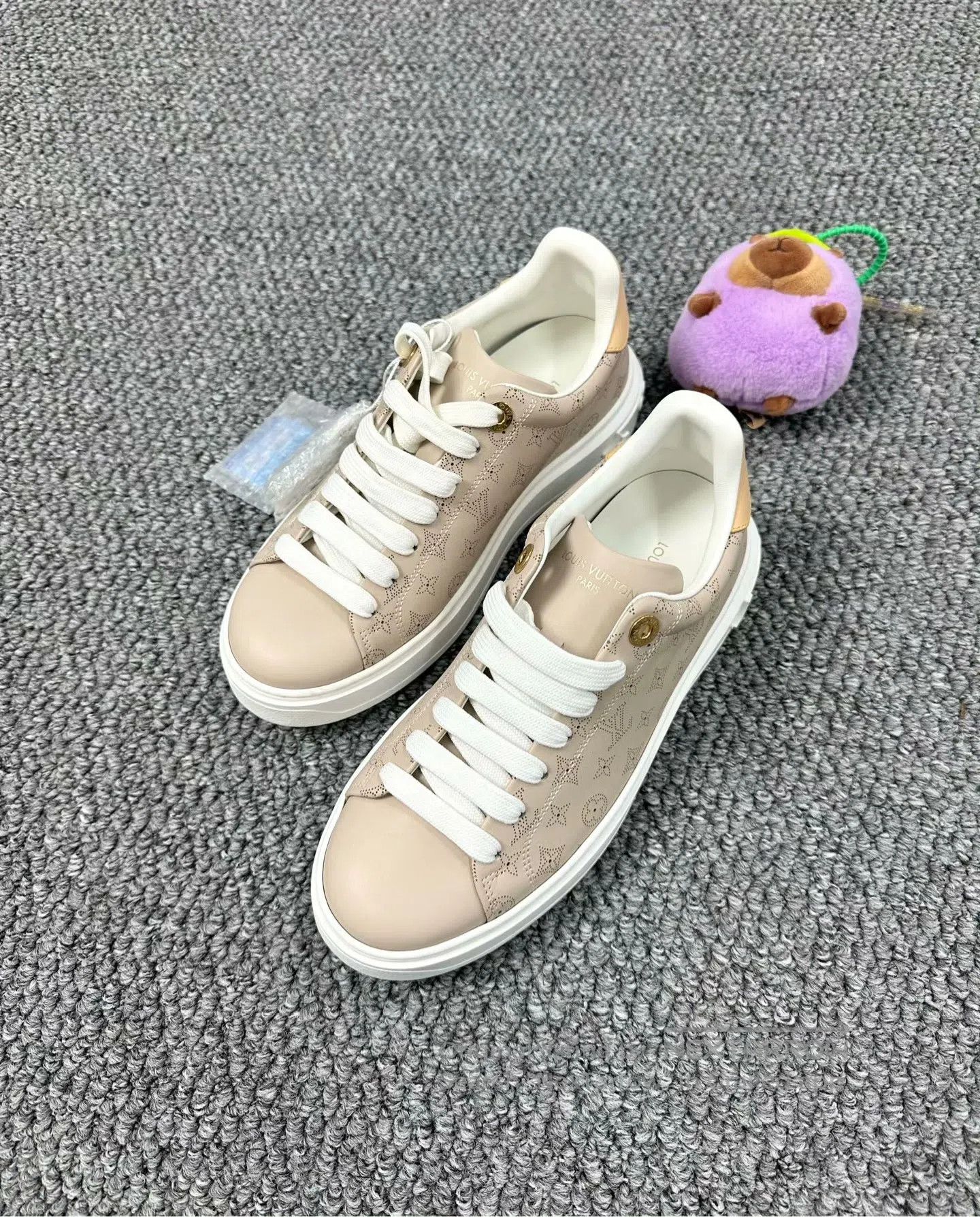 Louis Vuitton Louis Vuitton Beige Full Print Logo Casual Sneakers| Size US 5.5 / IT 35.5 - 2 Thumbnail