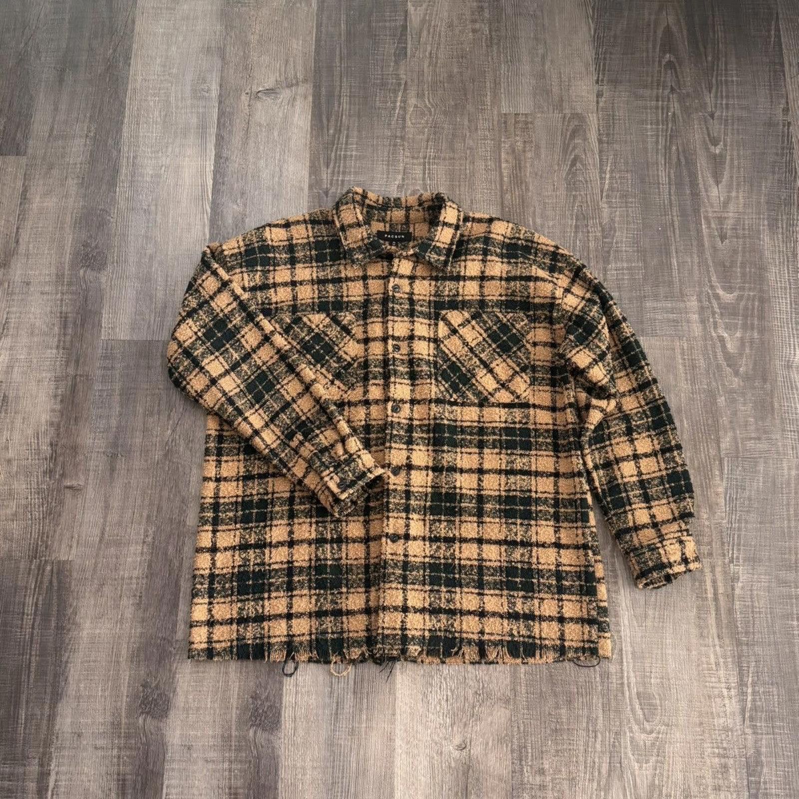 Pacsun PACSUN • Wooly Plaid Oversized Shacket (XL) Size US XL / EU 56 / 4 - 1 Thumbnail