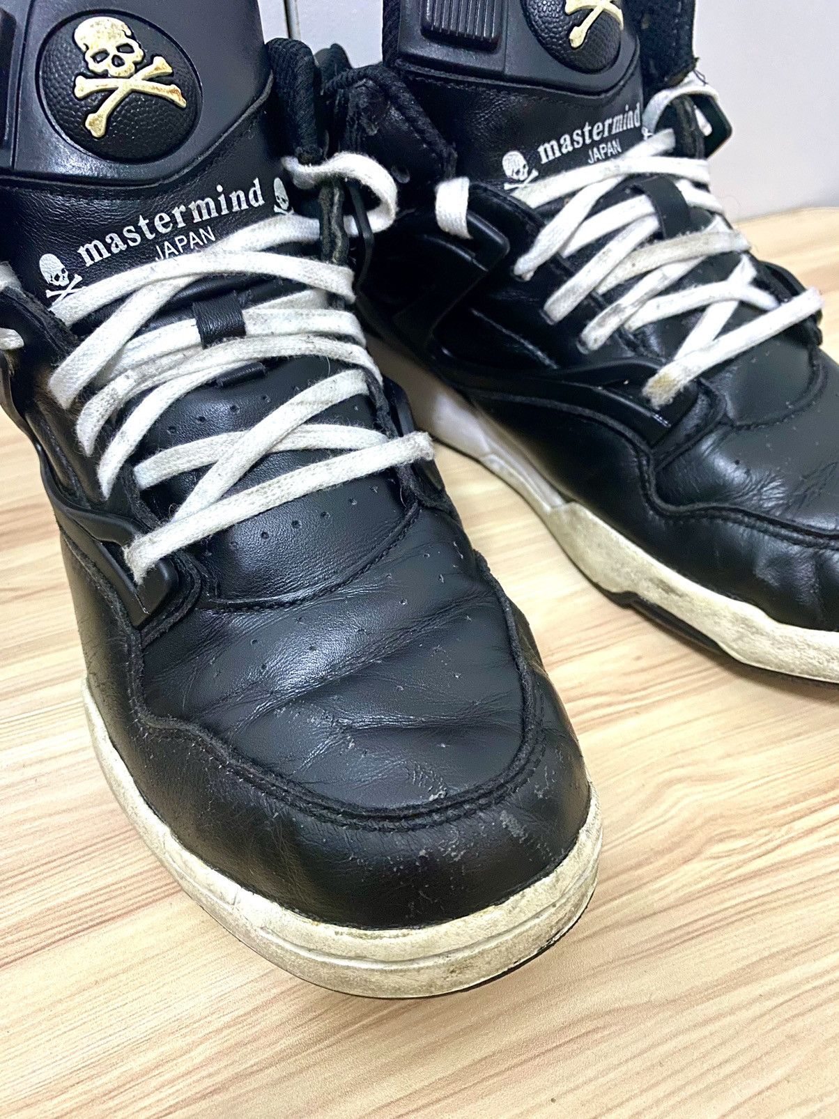 Mastermind Japan 2016 Reebok Pump Omni Lite Collab Mastermind Japan Size US 7 / EU 40 - 9 Thumbnail