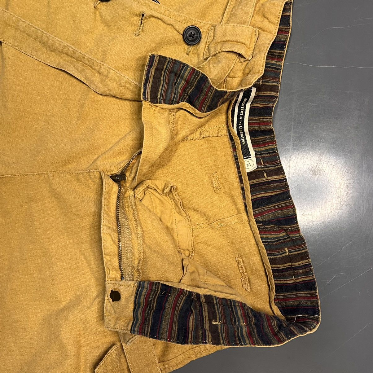 Other High-Waisted Linen Blend Shorts w/ Buttons – Size 12 Size 34" / US 12 / IT 48 - 5 Thumbnail