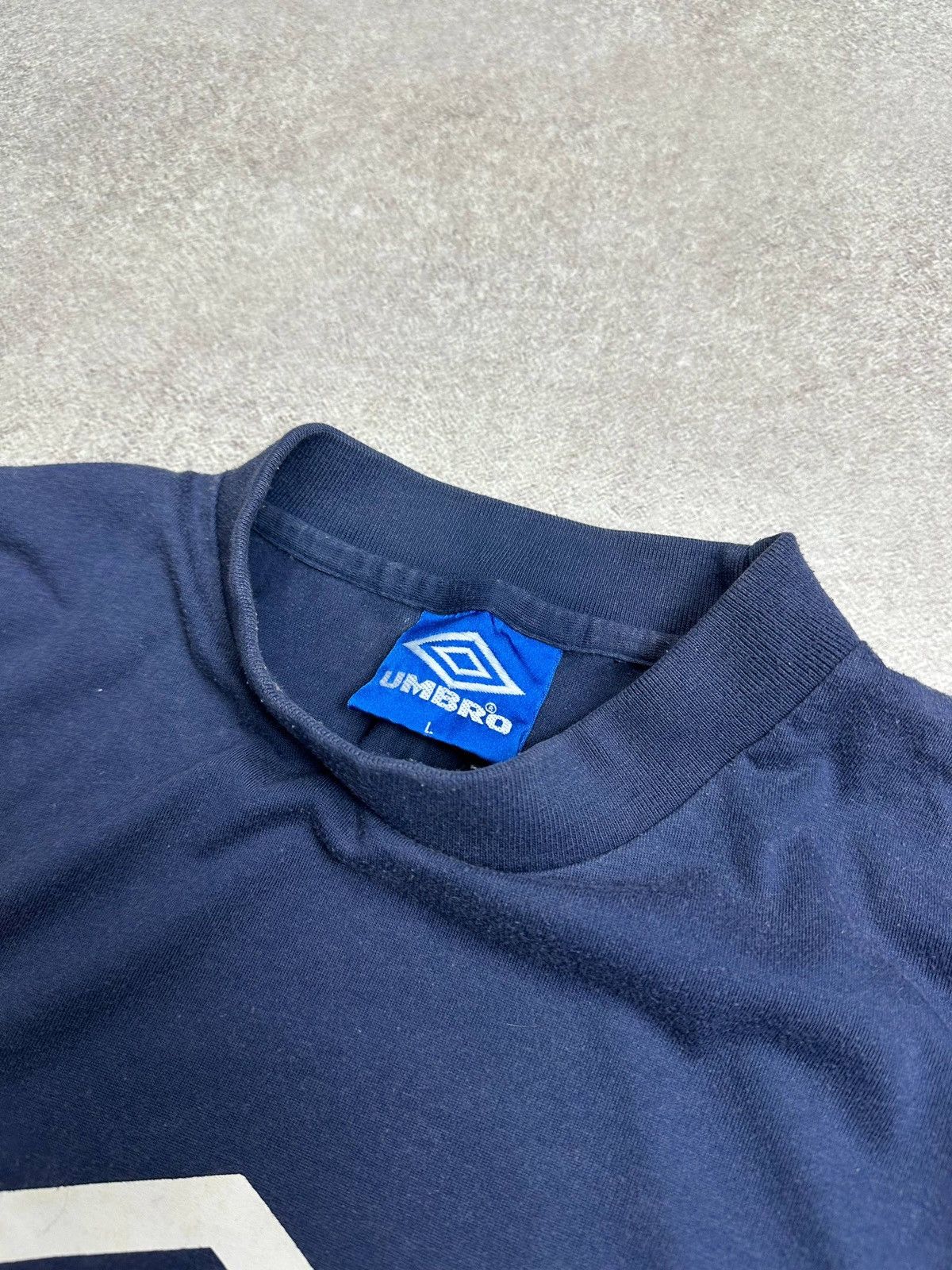 Umbro Vintage 90s Umbro Pro Training Blue T-shirt L Size US L / EU 52-54 / 3 - 4 Thumbnail
