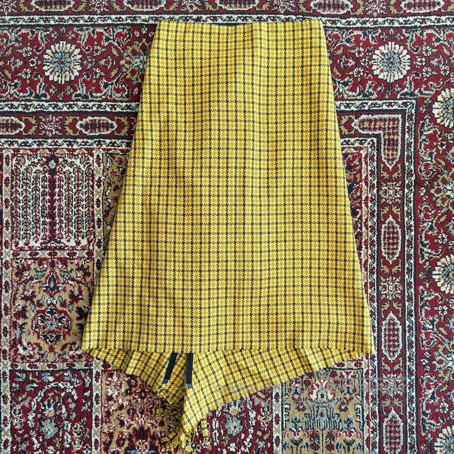Balenciaga Balenciaga Houndstooth Wool Structure Skirt. Size 33" - 4 Thumbnail