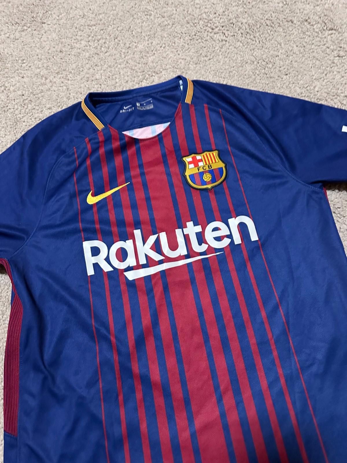 Nike BARCELONA 2017 2018 HOME SHIRT FOOTBALL SOCCER JERSEY NIKE M Size US M / EU 48-50 / 2 - 4 Thumbnail