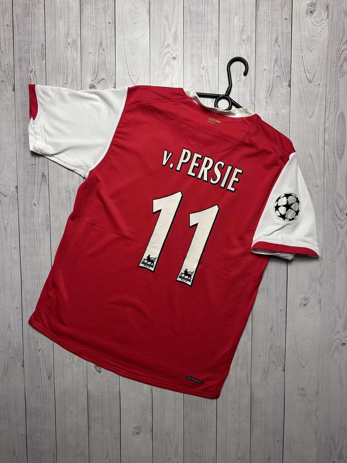 Nike × Vintage Vintage Nike Arsenal soccer jersey 11 Van Persie size M Size US M / EU 48-50 / 2 - 1 Thumbnail