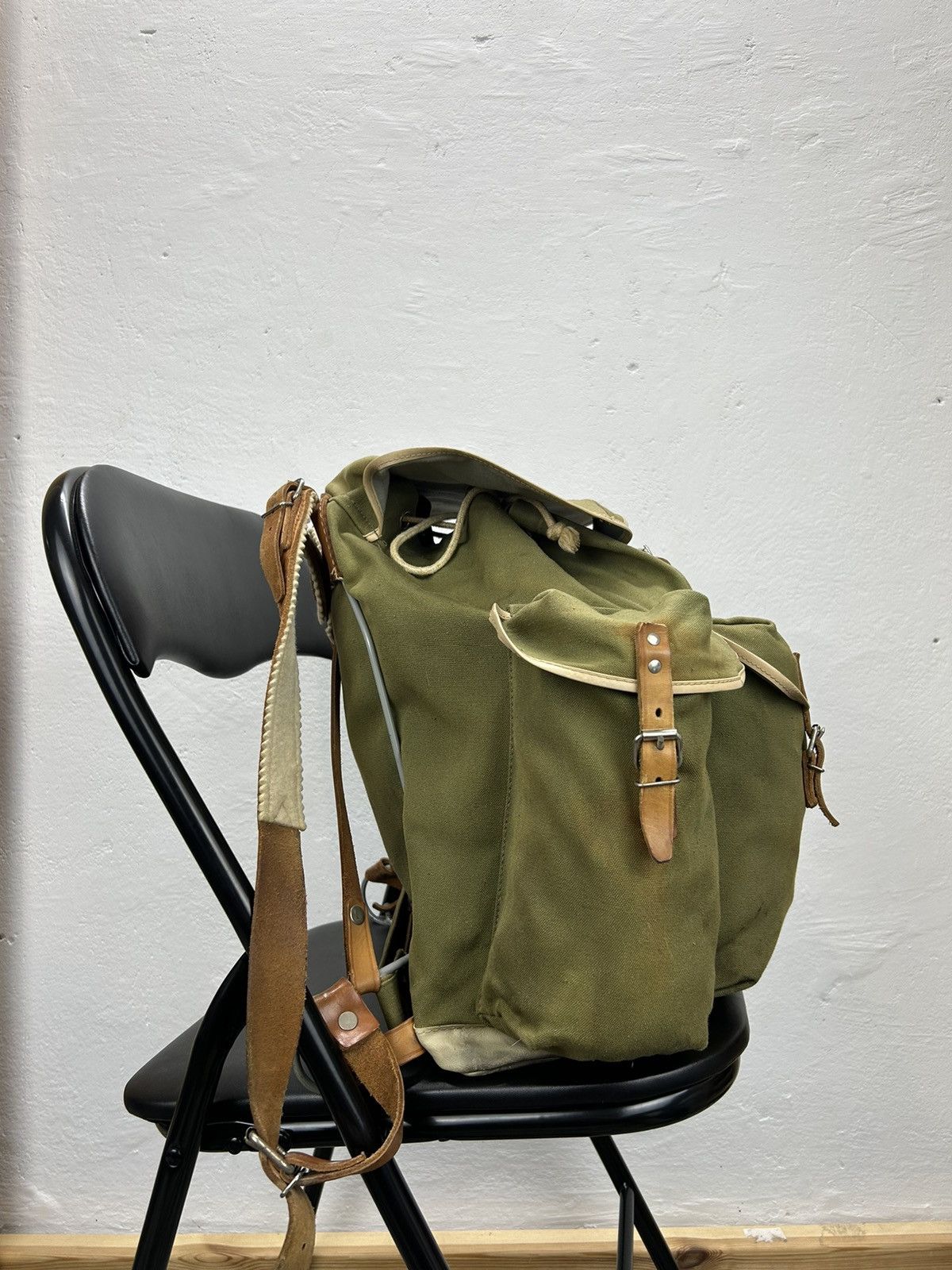Vintage VINTAGE WILD HEERBRUGG SURVEYING SURVEY RUCKSACK Backpack Size ONE SIZE - 6 Thumbnail
