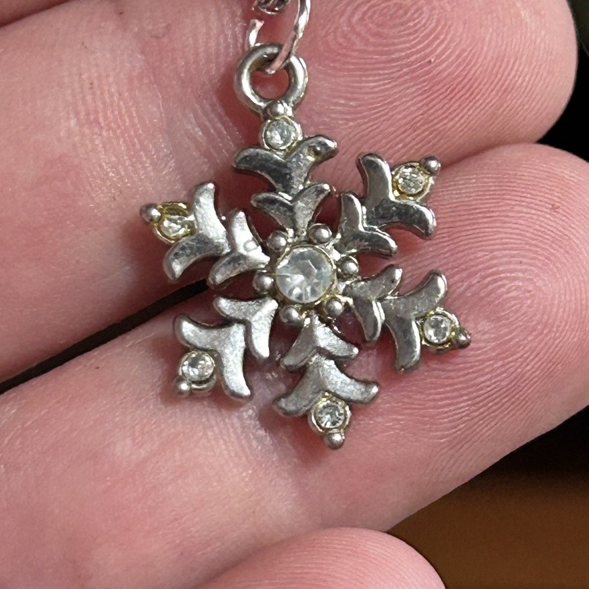 Handmade Handcrafted salvaged vintage rhinestone snowflake necklace Size ONE SIZE - 2 Thumbnail