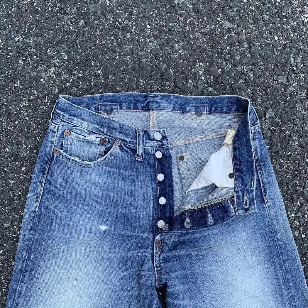 Japanese Brand Japanese Vintage RNA.Inc Jeans Cinch Back Denim Pants Size S Size US 30 / EU 46 - 7 Thumbnail