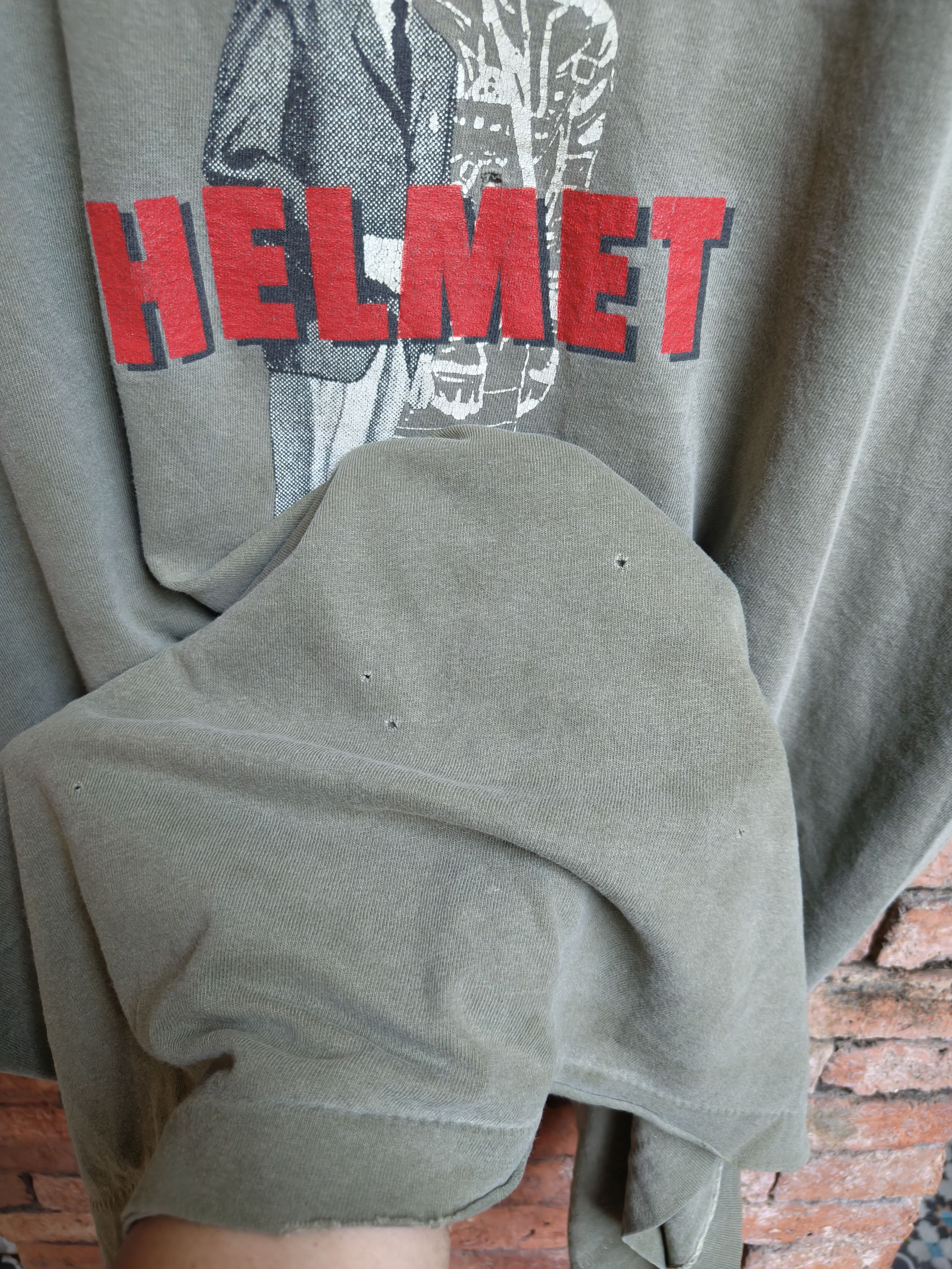 Band Tees Vintage 90s Helmet shirt Size US XL / EU 56 / 4 - 4 Thumbnail