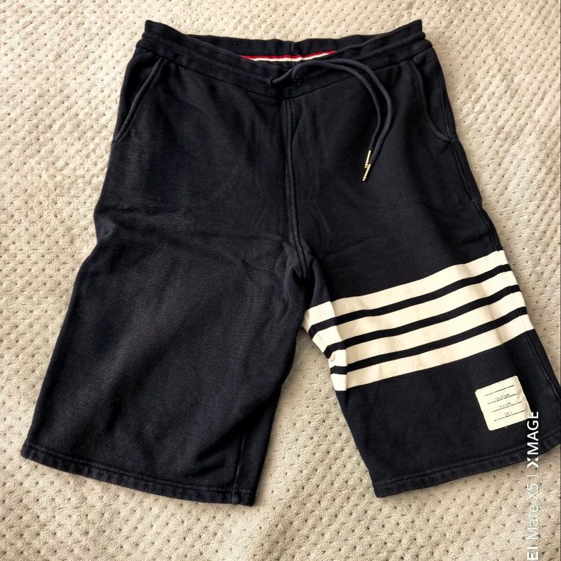 Thom Browne Thom Browne size4 Dark blue shorts Size US 29 - 1 Thumbnail