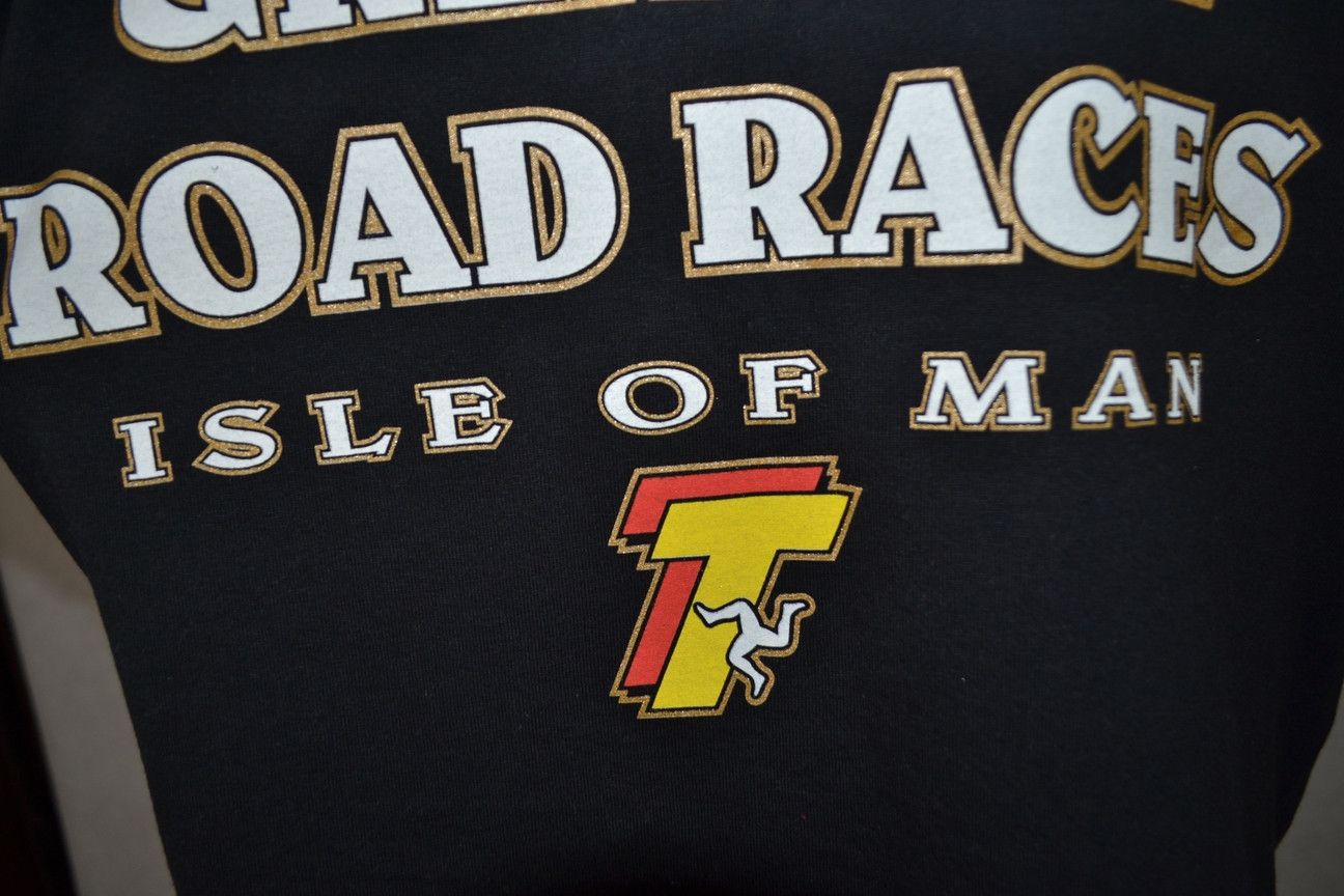 Vintage Vintage 2003 TT Isle Of Man Road Racing Tee t-shirt L Size US L / EU 52-54 / 3 - 4 Thumbnail
