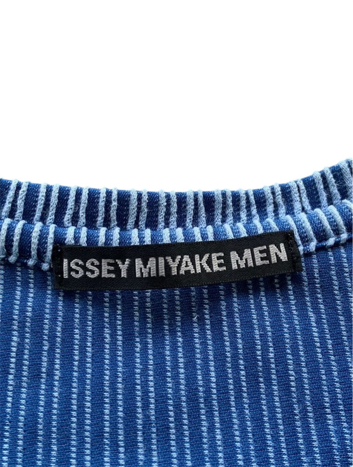 Issey Miyake Issey Miyake Men Blue Pleated Tshirt Size US M / EU 48-50 / 2 - 6 Thumbnail