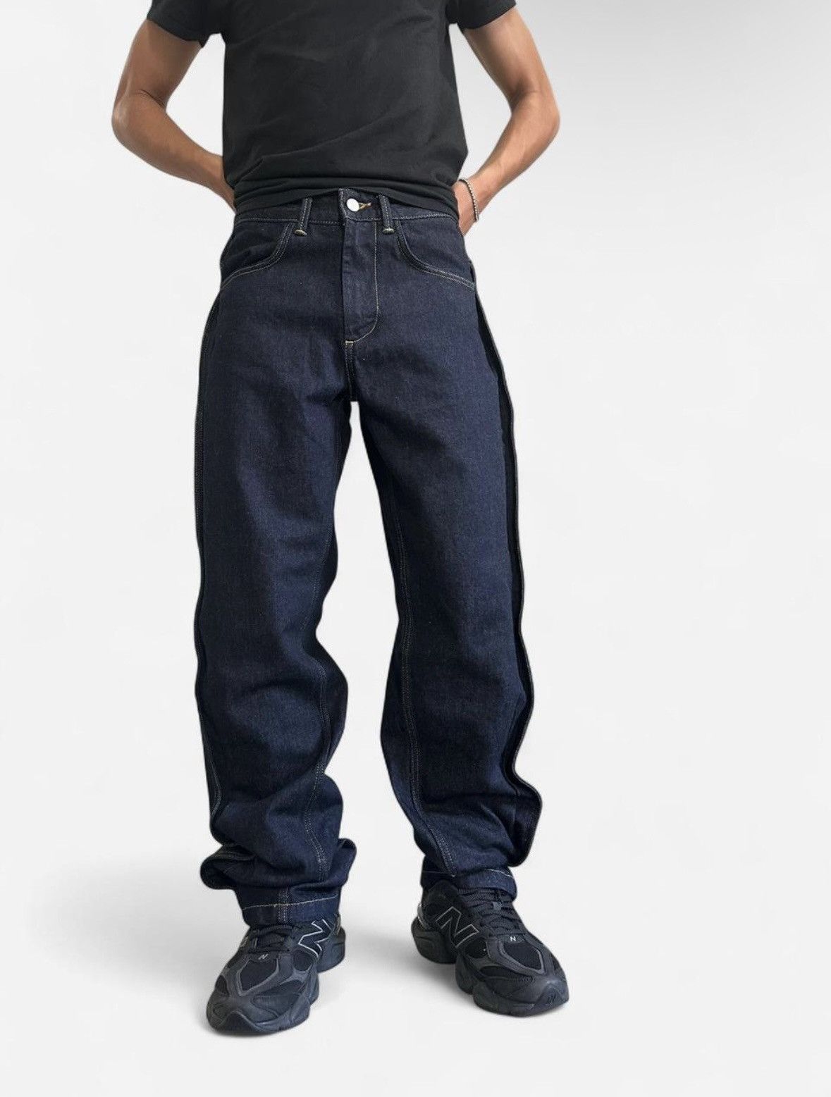 Massimo Dutti VINTAGE BAGGY DARK WASH REVERSIBLE CONTRAST STITCH JEANS Size US 29 - 4 Thumbnail