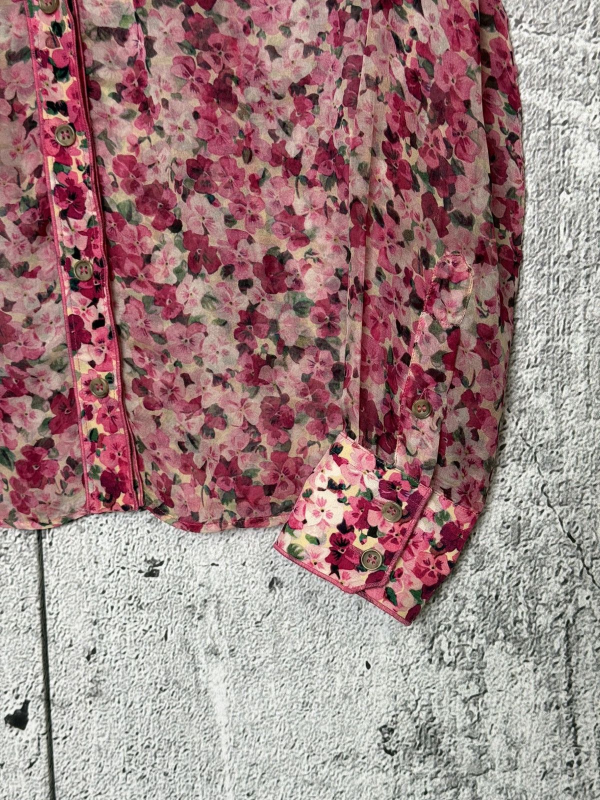 Dolce & Gabbana Dolce & Gabbana Silk Shirt D&G Floral Sheer Button Up Blouse Size XS / US 0-2 / IT 36-38 - 8 Thumbnail