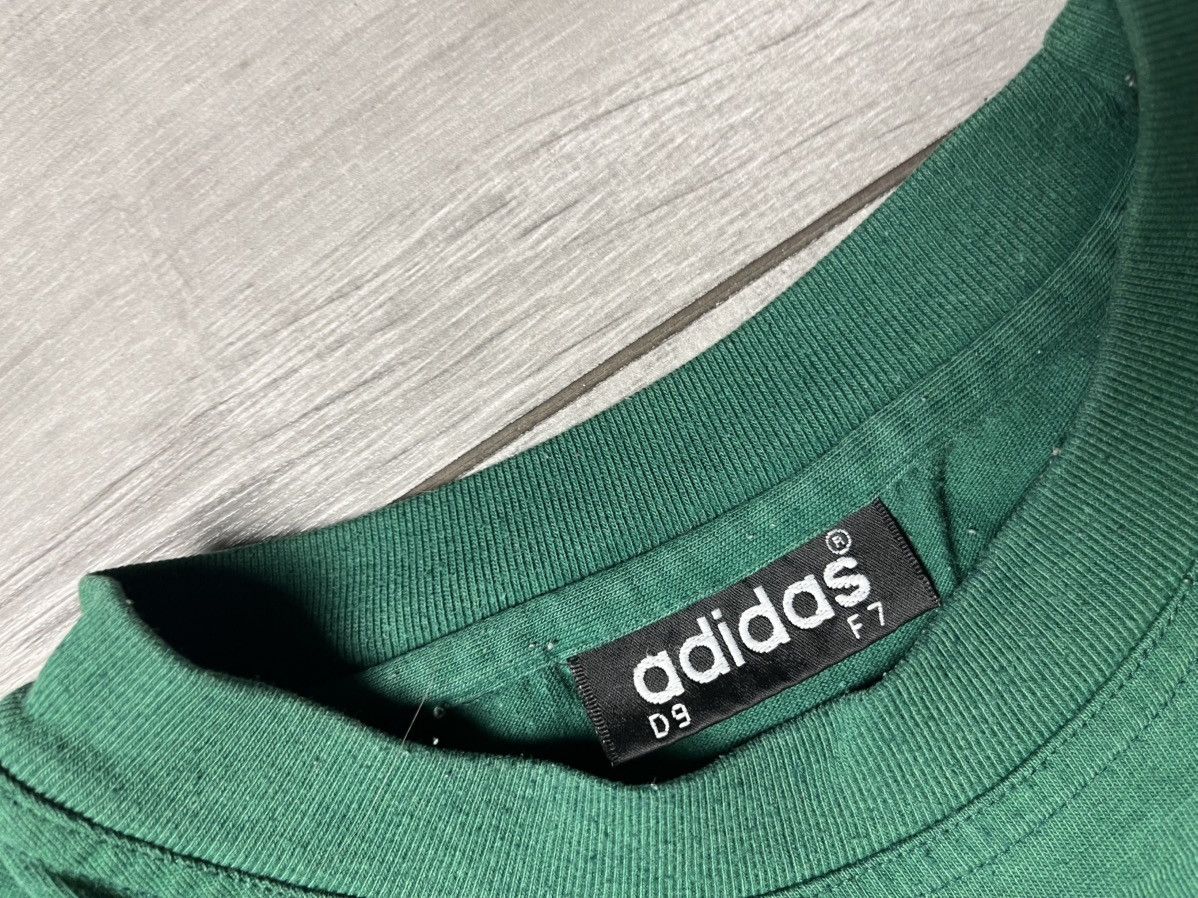 Adidas Vintage Adidas T-shirt Box Logo size XLarge Size US XL / EU 56 / 4 - 4 Thumbnail