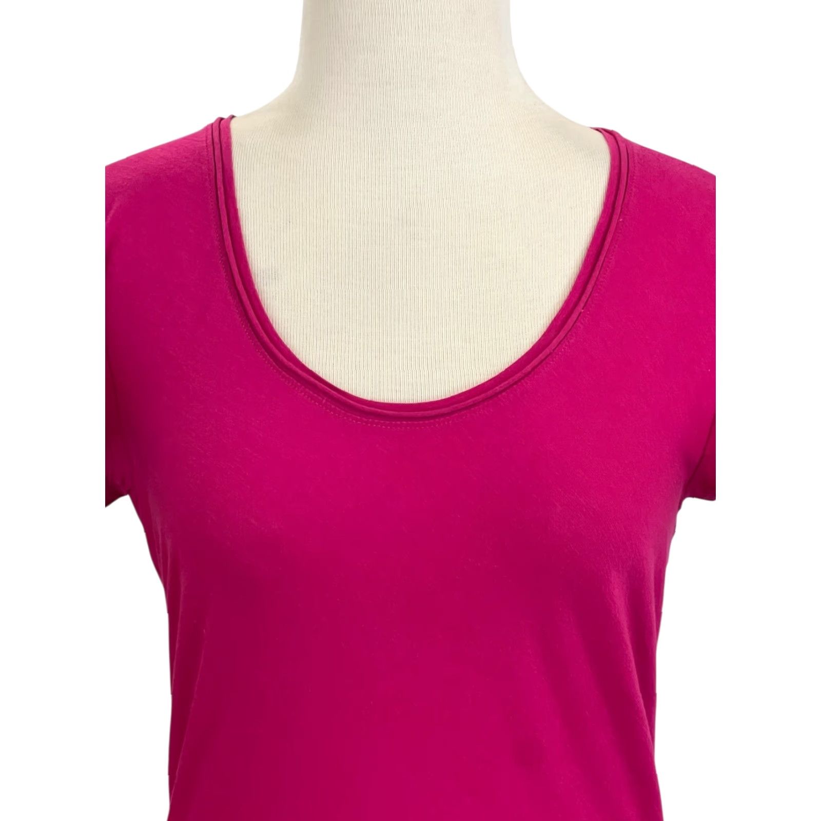 Banana Republic Banana Republic T Shirt Womens Size M Pink Short Sleeve Luxe Touch Stretch EUC Size M / US 6-8 / IT 42-44 - 2 Thumbnail