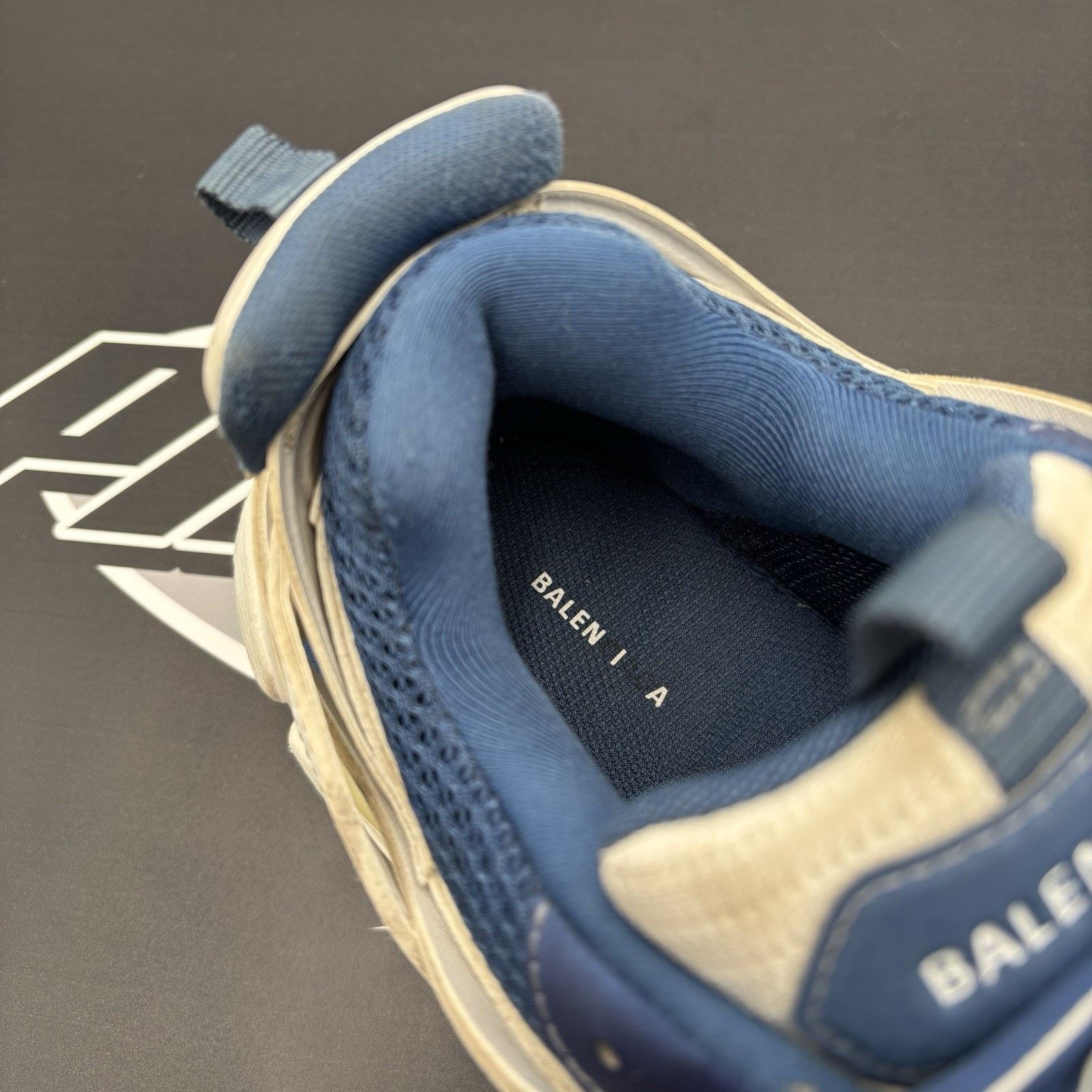Balenciaga Balenciaga Track ' White, Navy ' | GOOD CONDITION! Size US 11 / EU 44 - 16 Thumbnail