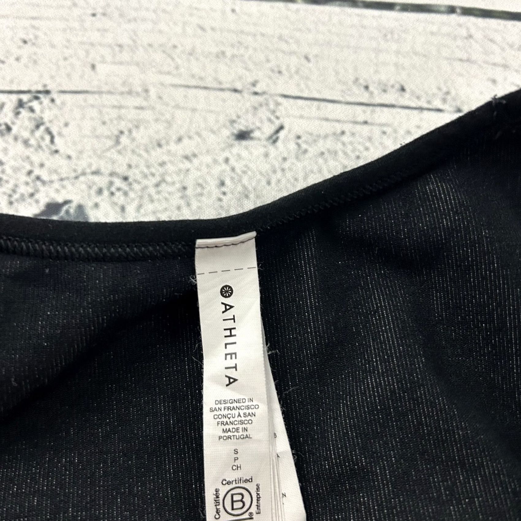 Athleta Athleta Black Silver V-Neck Crop Sports Bra Women's Small Size ONE SIZE - 2 Thumbnail