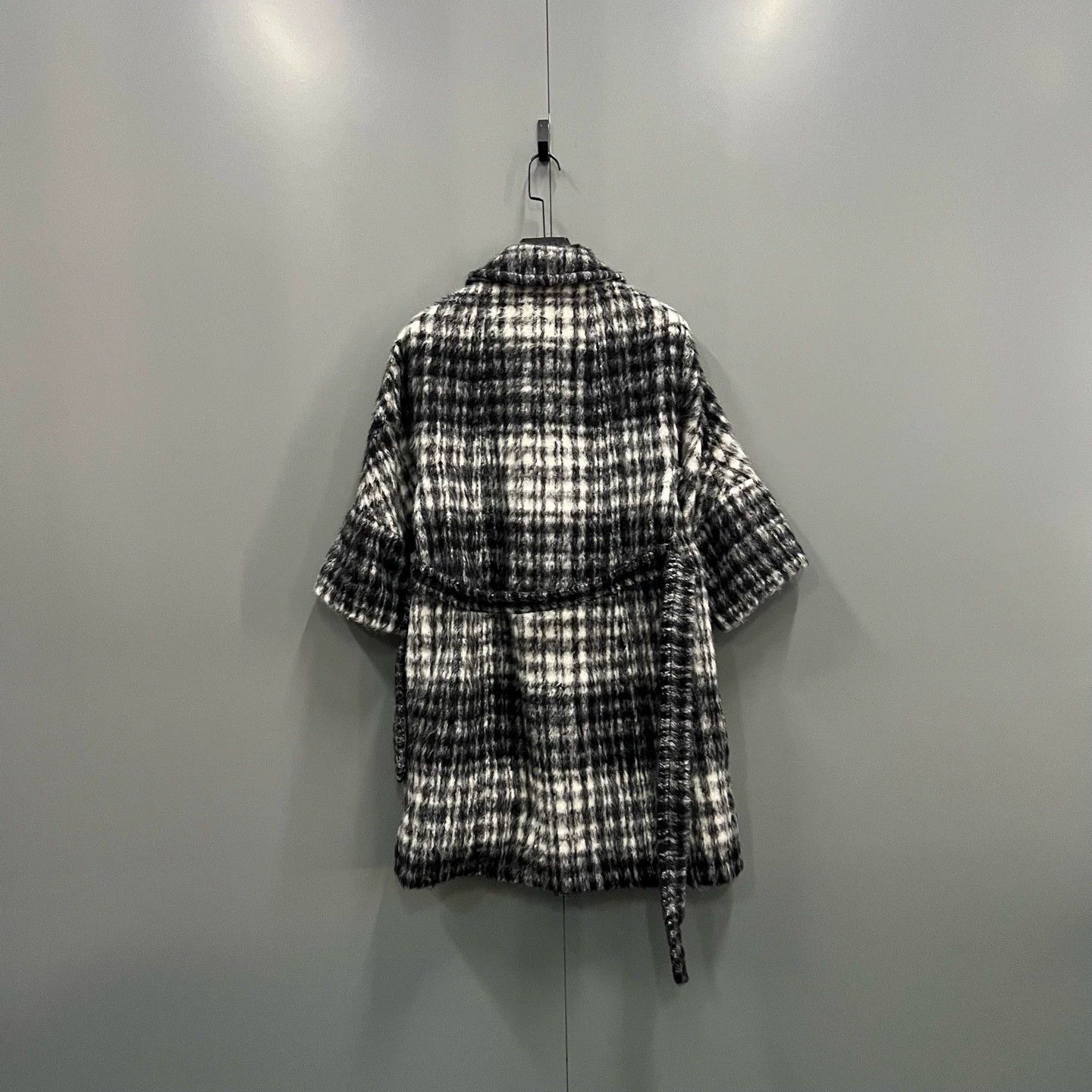 Max Mara MaxMara black and white checkered coat Size XS / US 0-2 / IT 36-38 - 2 Thumbnail