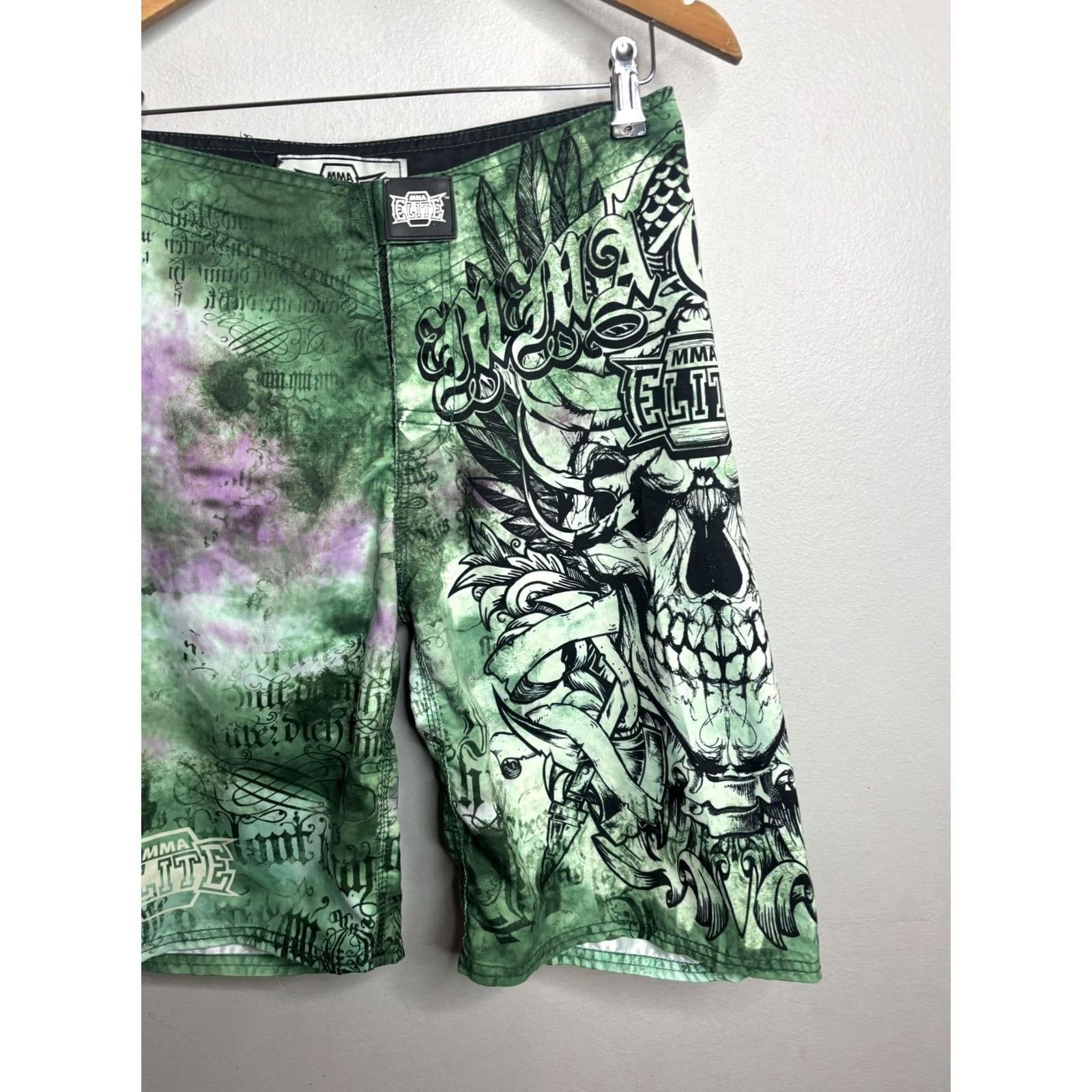 Vintage MMA Elite Fight Shorts Mens Green Purple Skull Graphic Board Shorts Training Size US 34 / EU 50 - 2 Thumbnail
