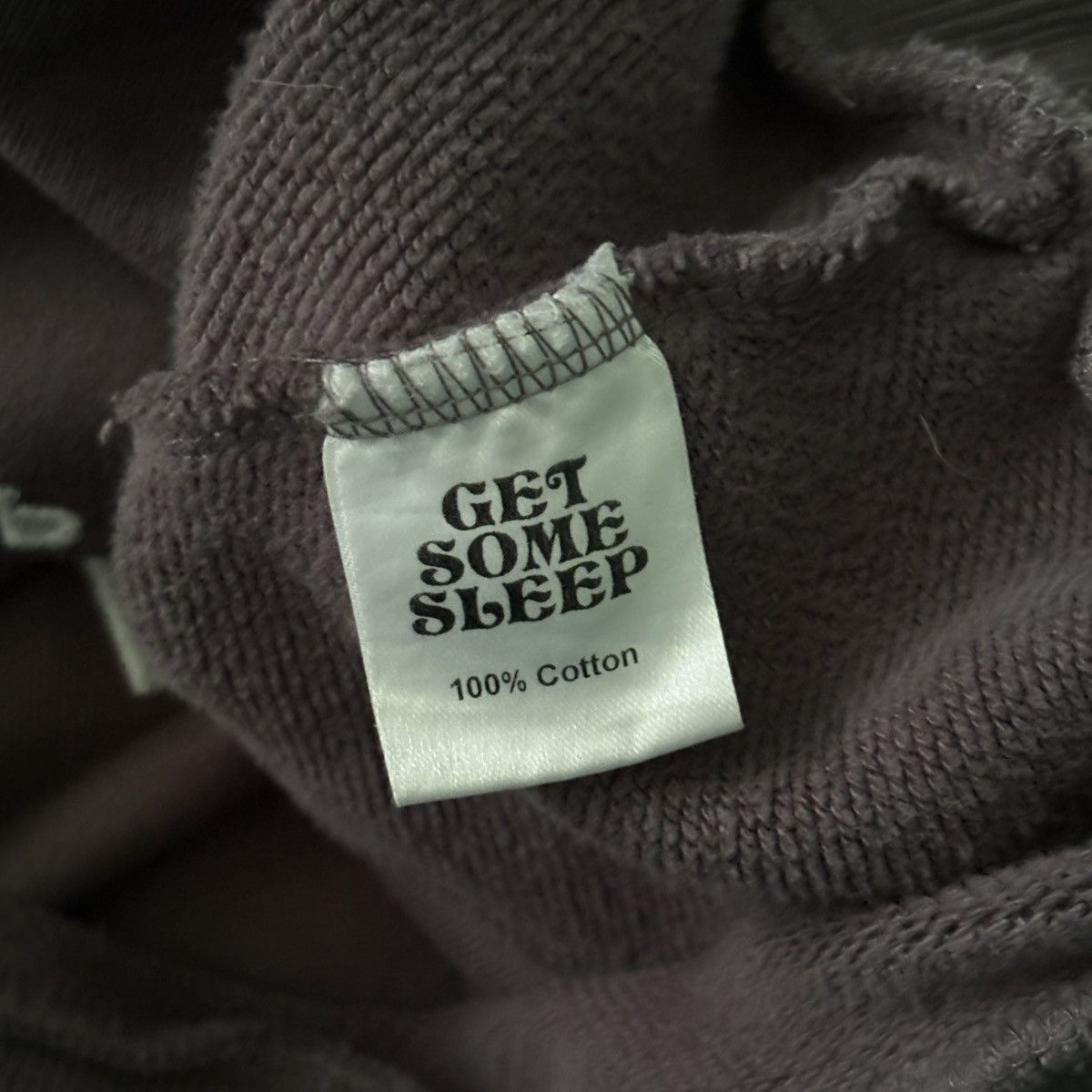 Vintage GET SOME SLEEP “EVERYONE I LOVE IS HERE” HOODIE Size US L / EU 52-54 / 3 - 4 Thumbnail