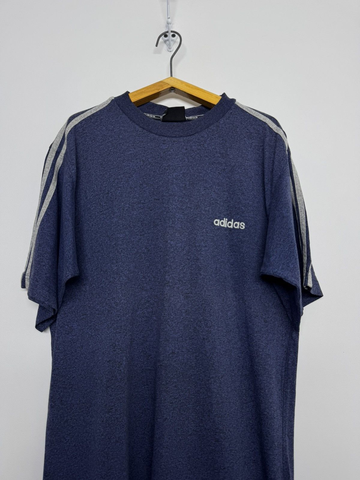 Adidas Vintage Y2k Adidas T-Shirt 90’s Size US M / EU 48-50 / 2 - 3 Thumbnail