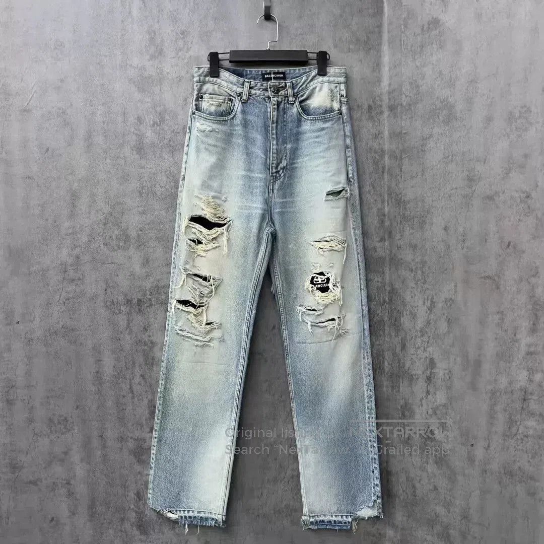 Balenciaga Balenciaga Embroidered Logo Distressed Jeans. Size US 29 - 1 Thumbnail