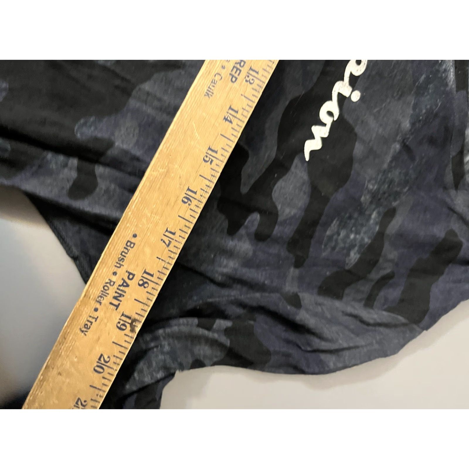 AMO Champion Women's Shirt Size XL CAMO Long Sleeve V-Neck Size XL / US 12-14 / IT 48-50 - 5 Thumbnail