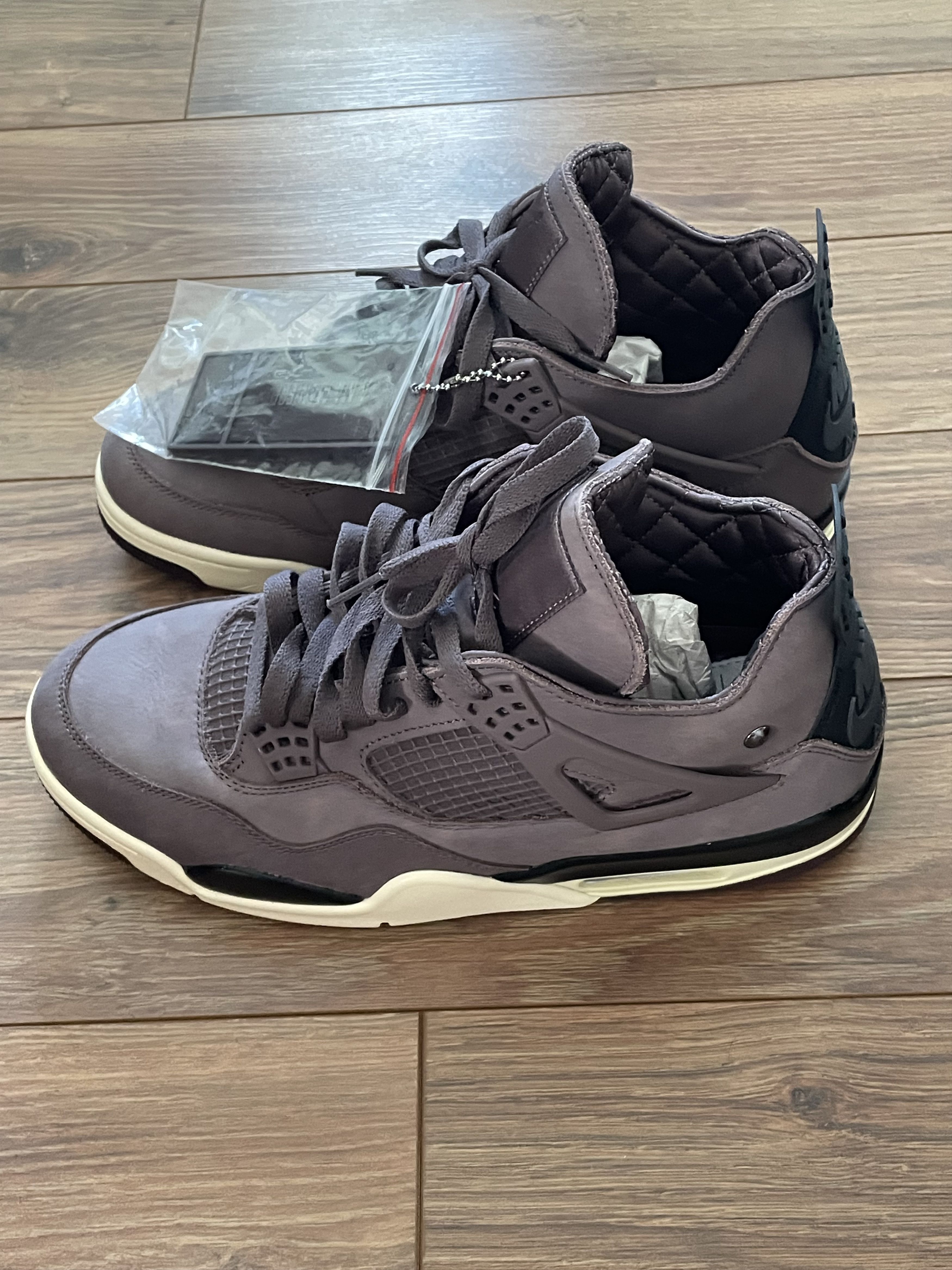 A Ma Maniere × Jordan Brand Jordan 4 Retro SP A Ma Maniére Size US 10 / EU 43 - 2 Thumbnail