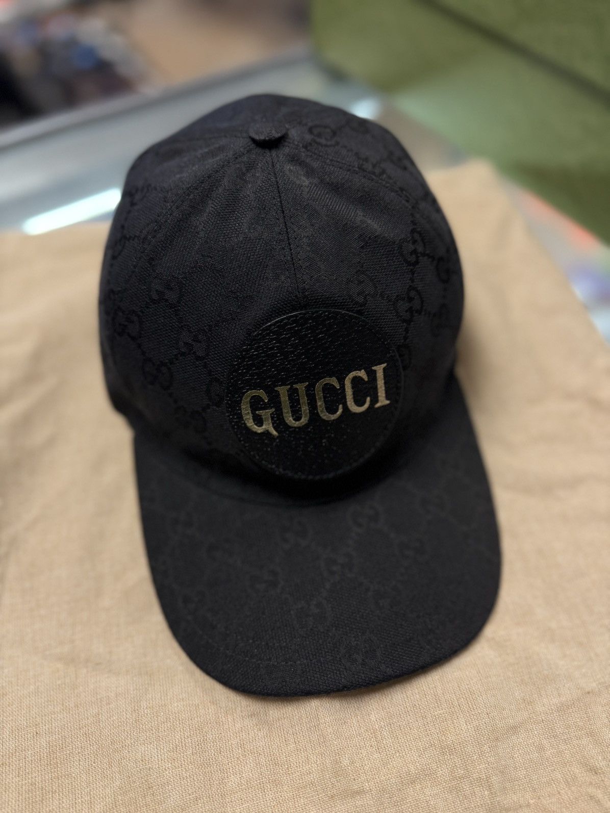 Gucci Gucci Black Logo Hat 100% Authentic Clean 🧼 Size ONE SIZE - 3 Thumbnail
