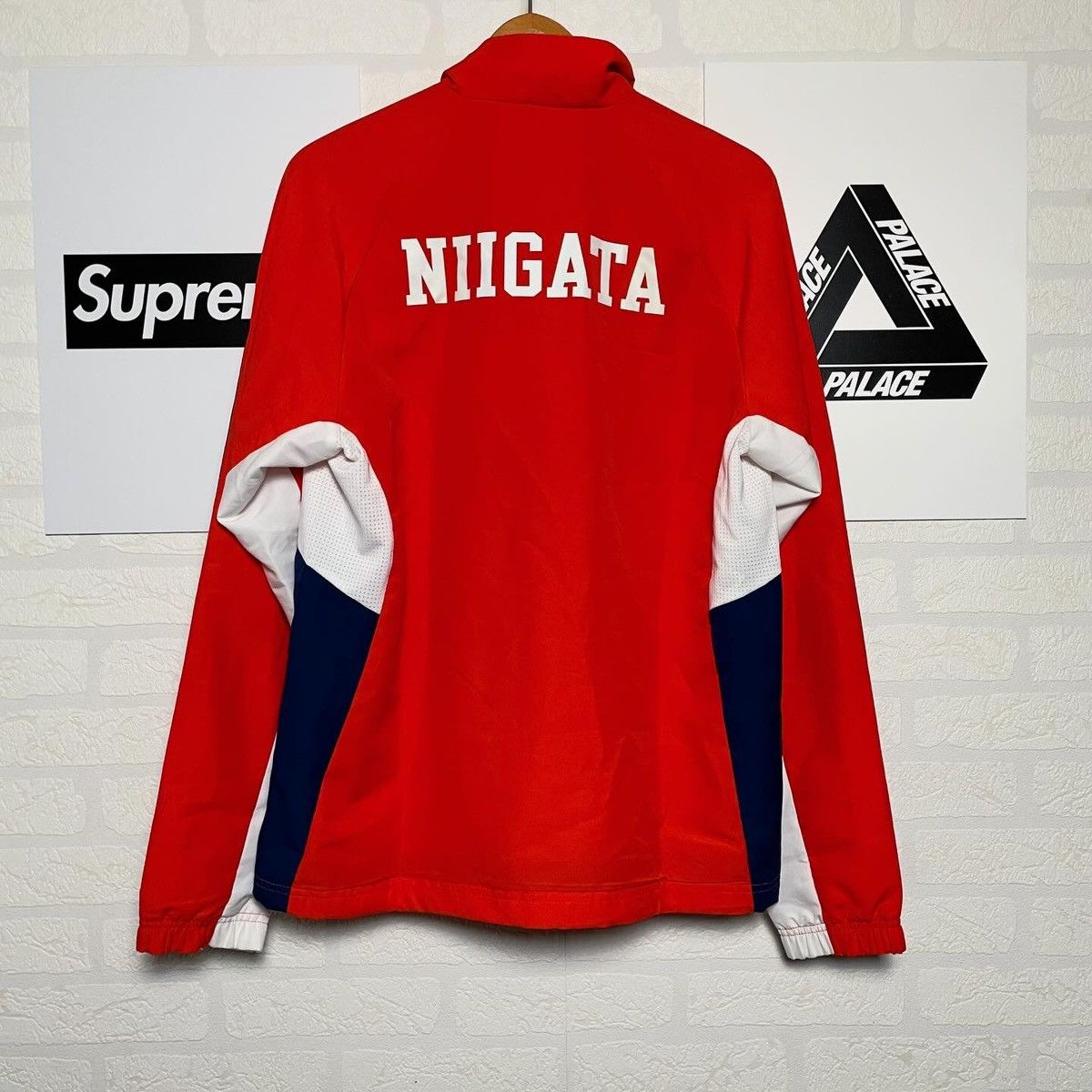 Adidas Vintage light jacket Niigata Japan soccer club Adidas Size US M / EU 48-50 / 2 - 2 Thumbnail