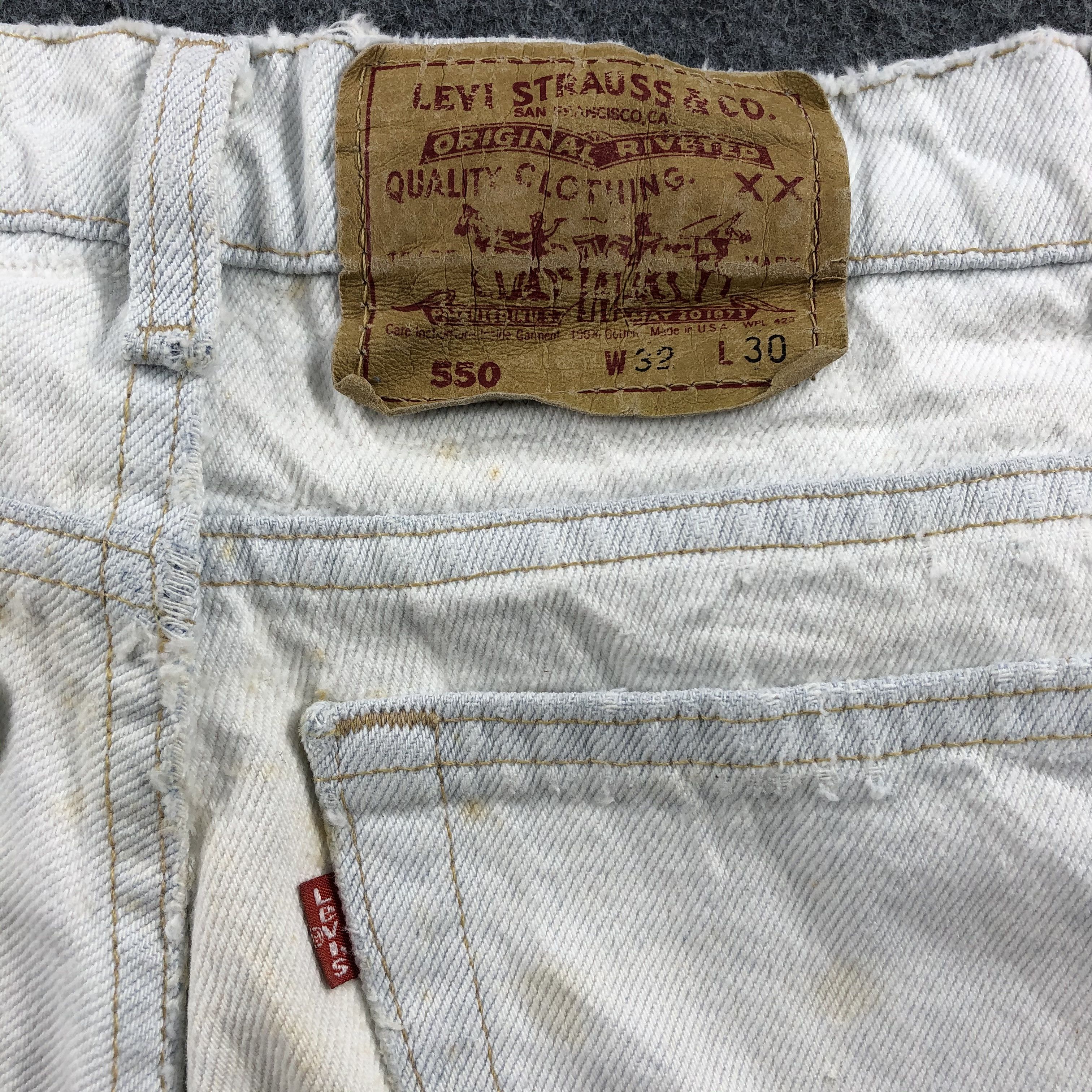 Levi's × Vintage 90s Vintage Light Wash Levis 550 Jeans-JM1196 Size US 31 - 6 Thumbnail