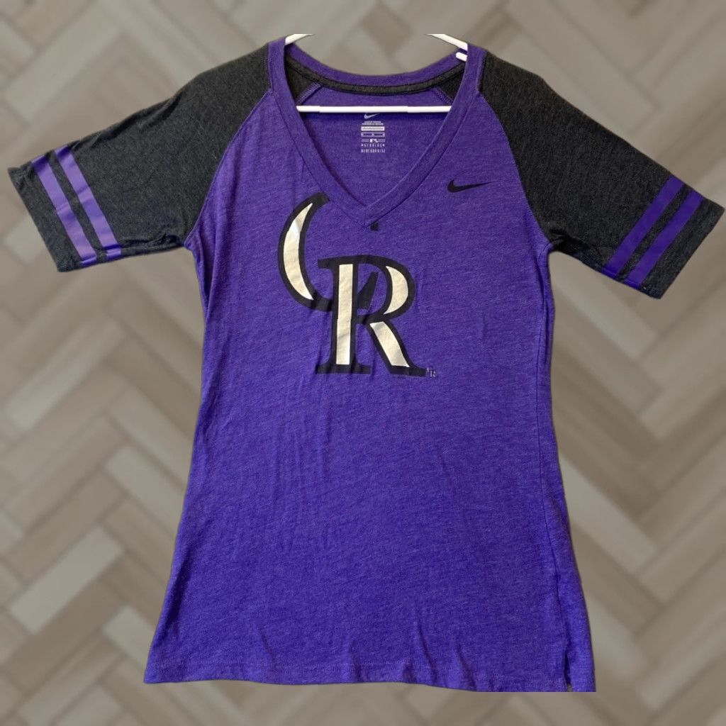 Nike Nike Womens M Short Sleeve T-Shirt Purple 45-44 Genuine Merchandise Size M / US 6-8 / IT 42-44 - 1 Thumbnail