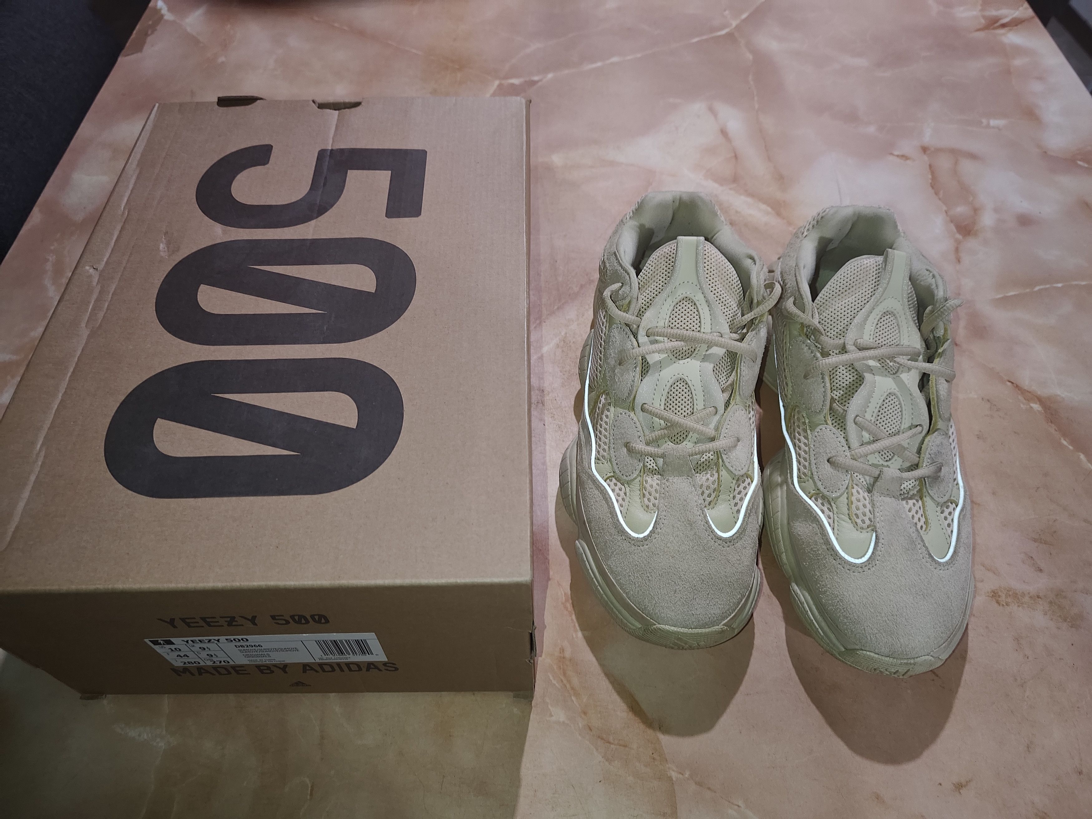 Adidas Adidas Yeezy 500 / Super Moon Yellow Size US 10 / EU 43 - 1 Thumbnail