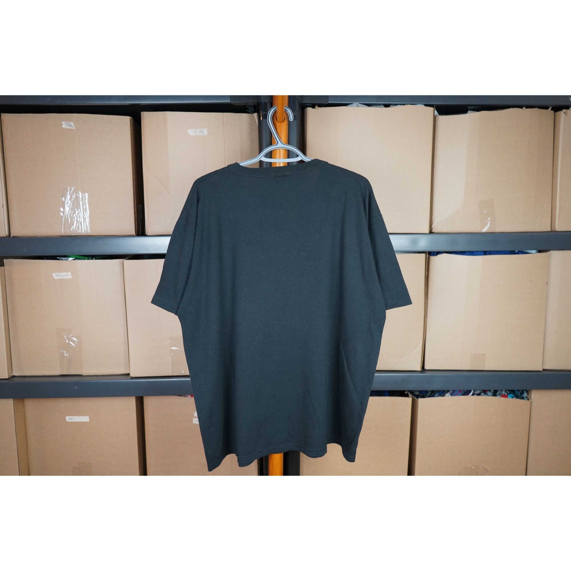 Vintage Vintage Graphic T-shirt Black Men's XL Baggy Fit #447 Size US XL / EU 56 / 4 - 2 Thumbnail