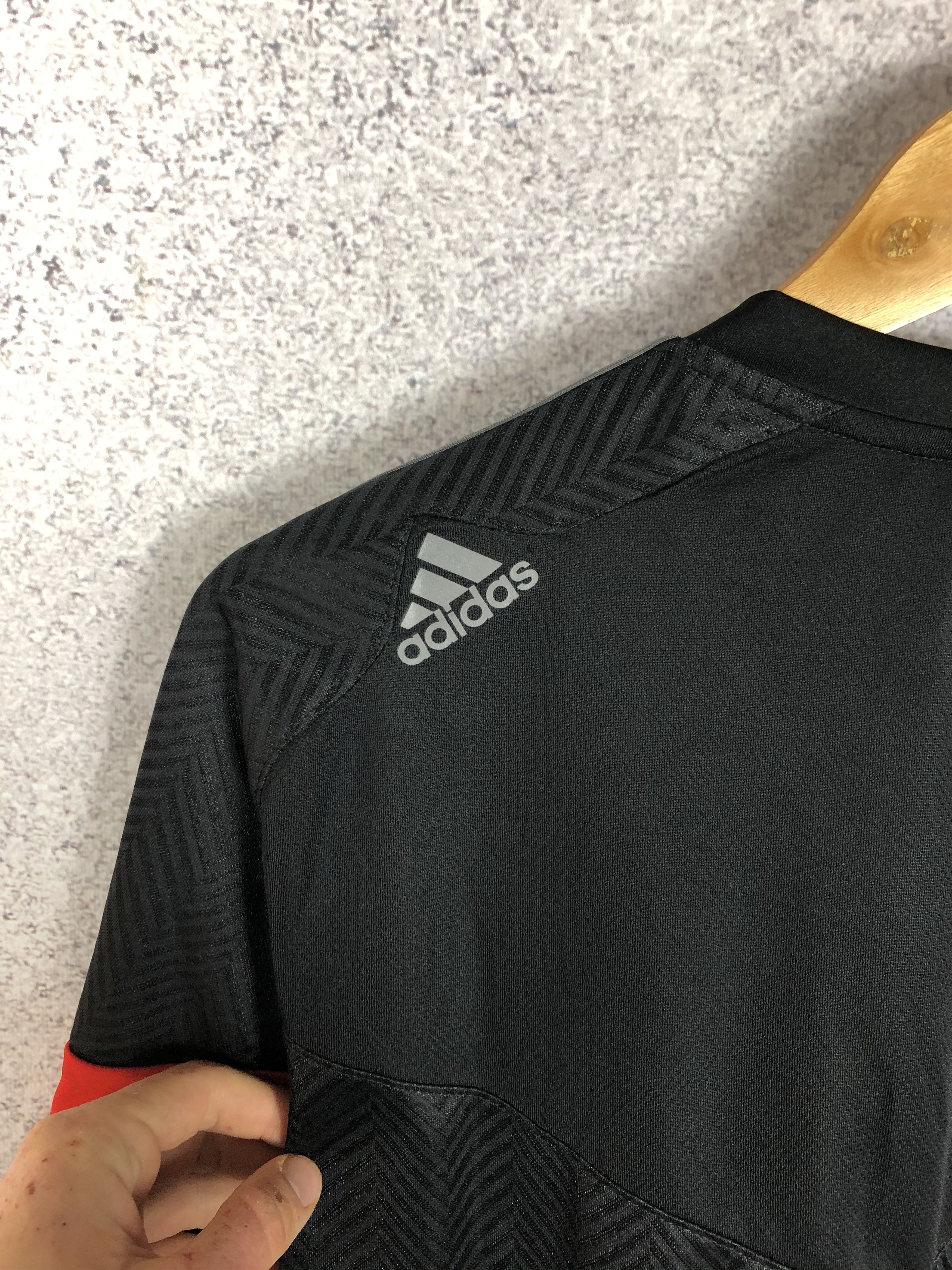 Adidas Adidas Bayern Munchen Champions League Football Jersey Size US L / EU 52-54 / 3 - 5 Thumbnail